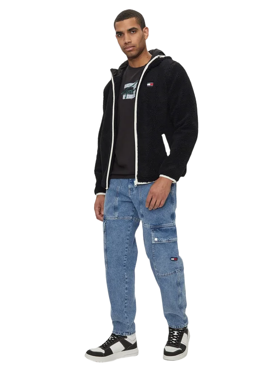 TOMMY JEANS Chaquetas Negras