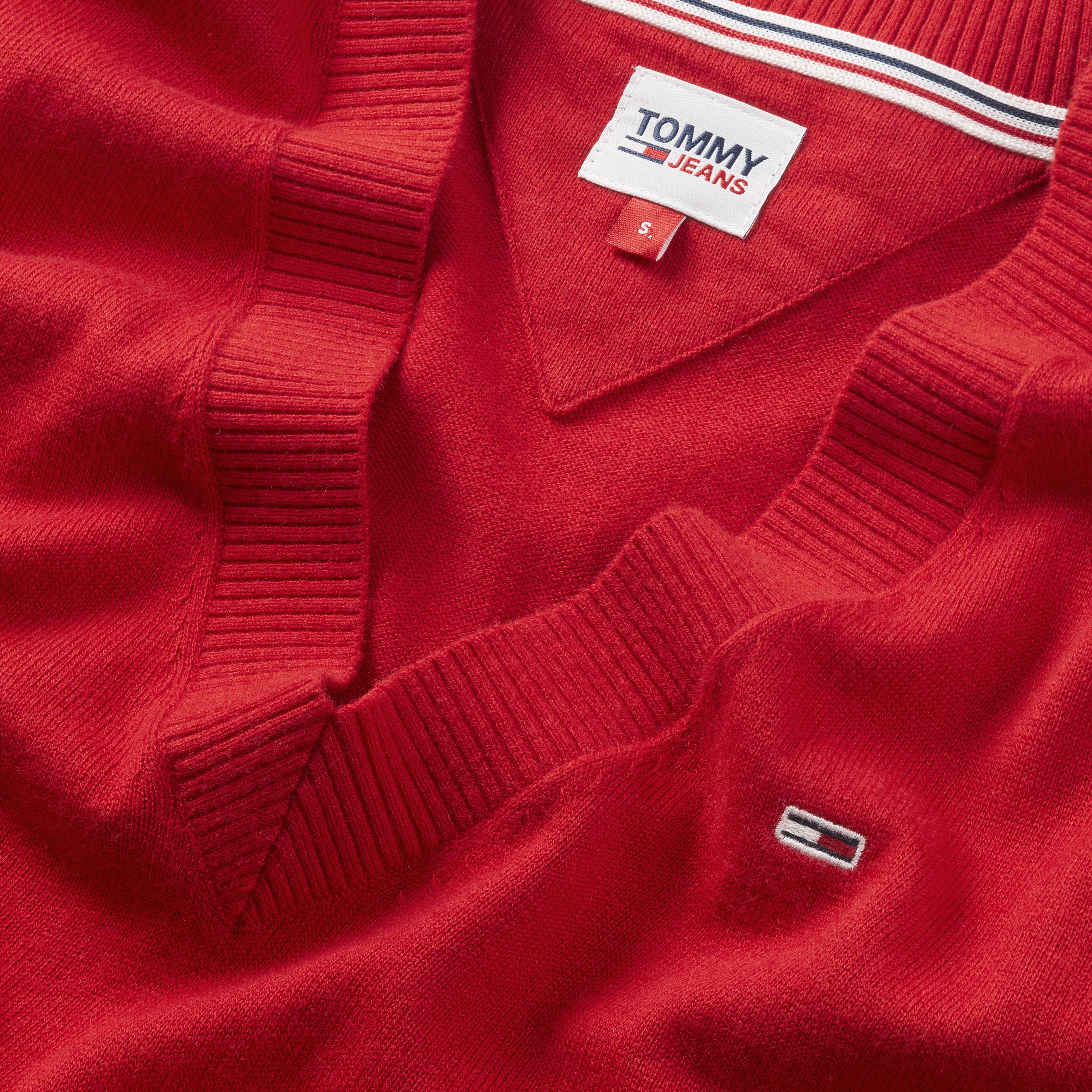 TOMMY JEANS Chemises rouges