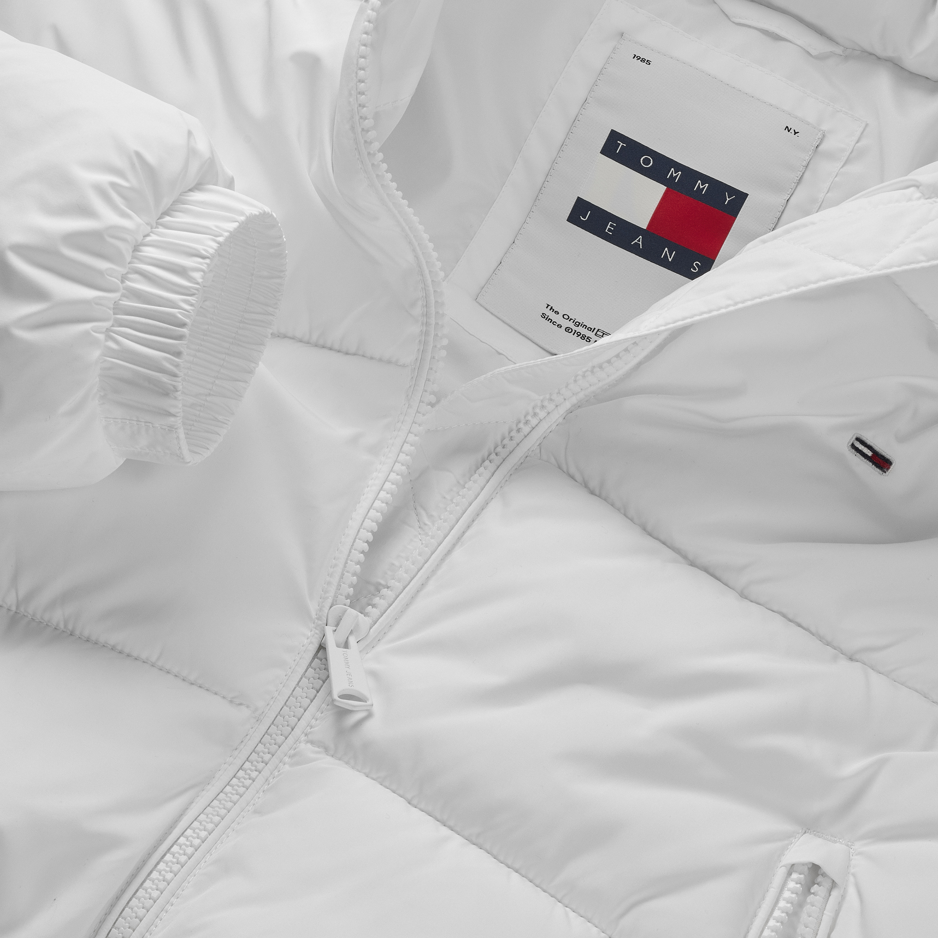 TOMMY JEANS Weiße Jacken