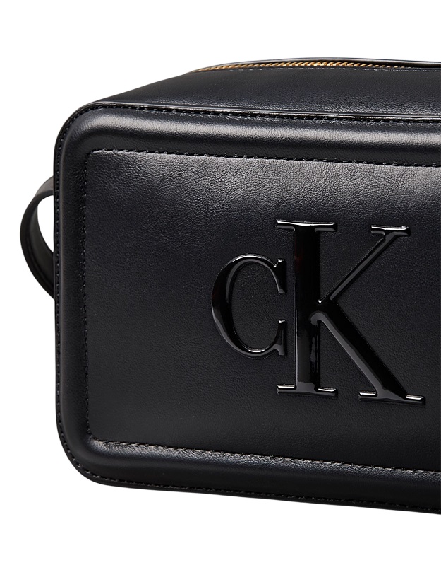 Calvin Klein Bolsas. Negro