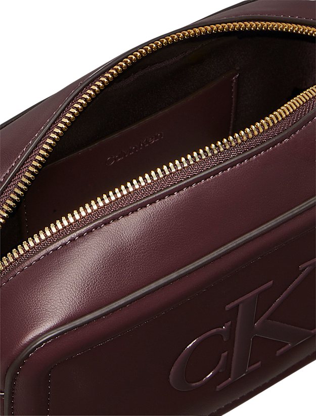 Calvin Klein Bolsas. Brown