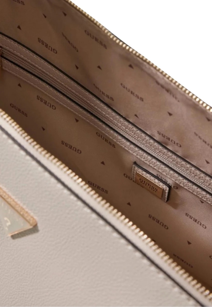 Guess Bolsas. Crema