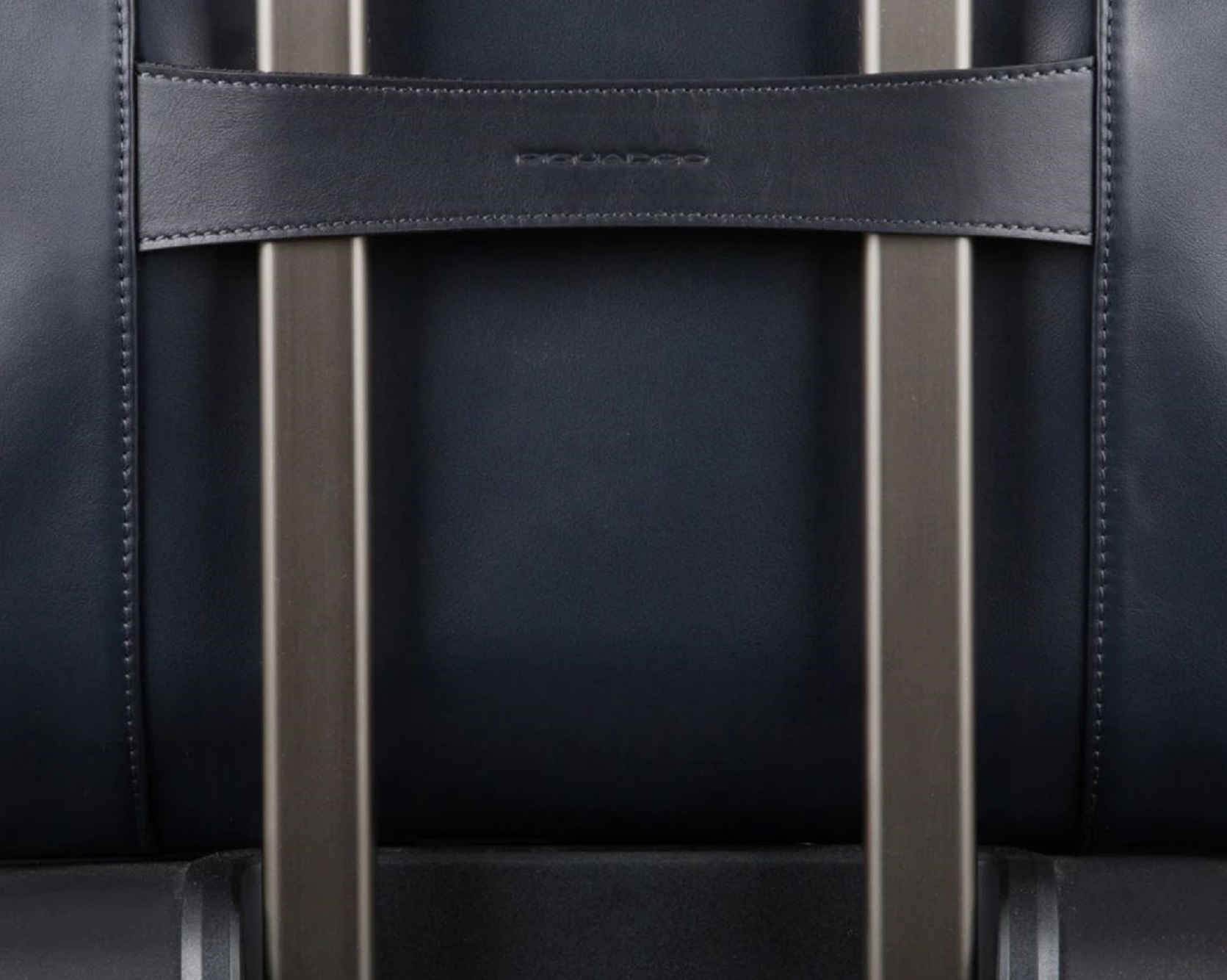 Bolsos Piquadro... Gris
