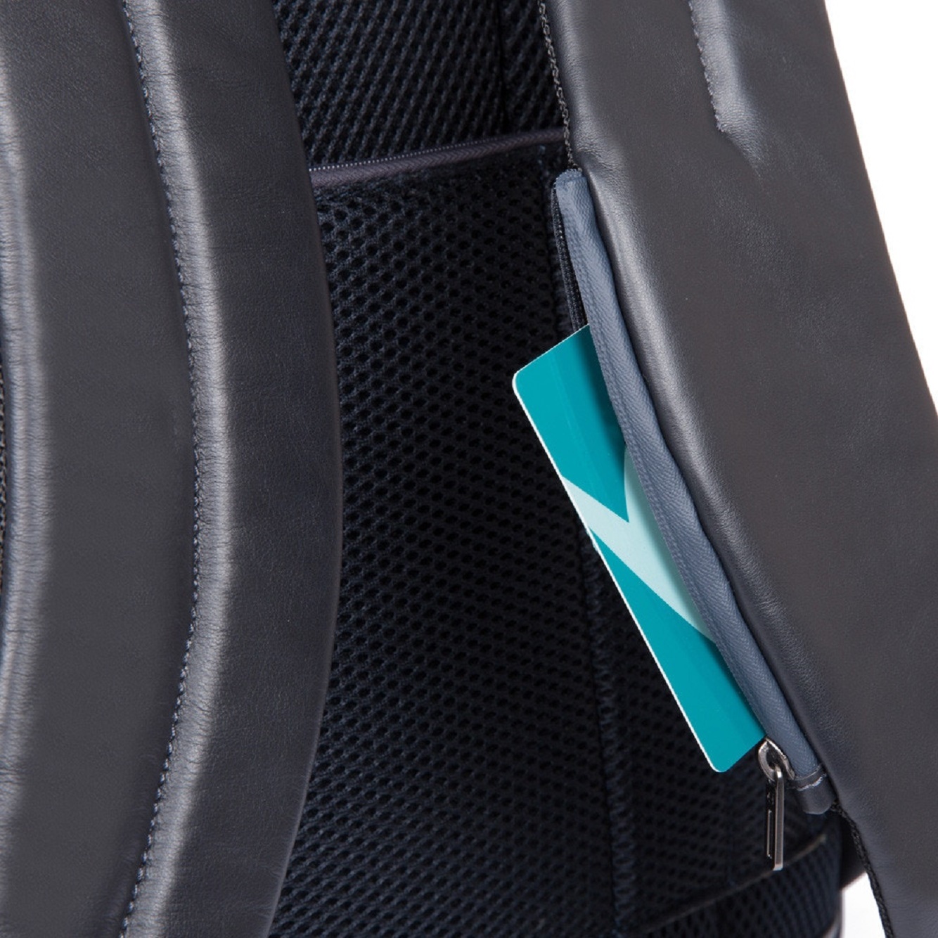 Piquadro Bags.. Blue