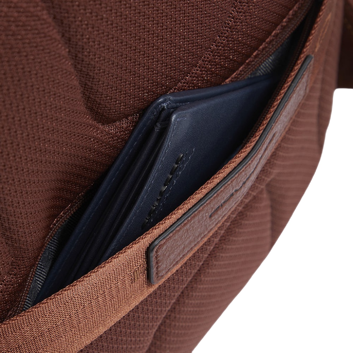 Piquadro Bolsas. Cuero