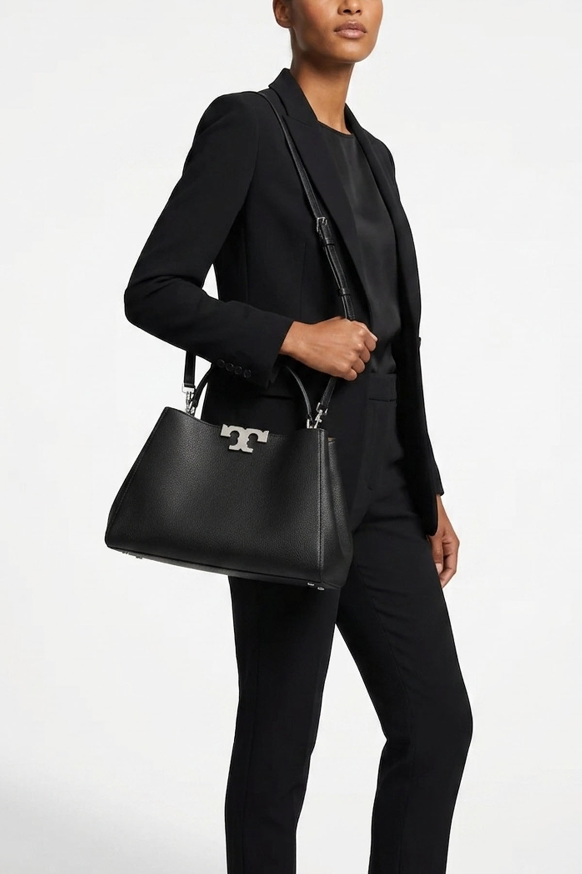 Tory Burch Bolsas. Negro