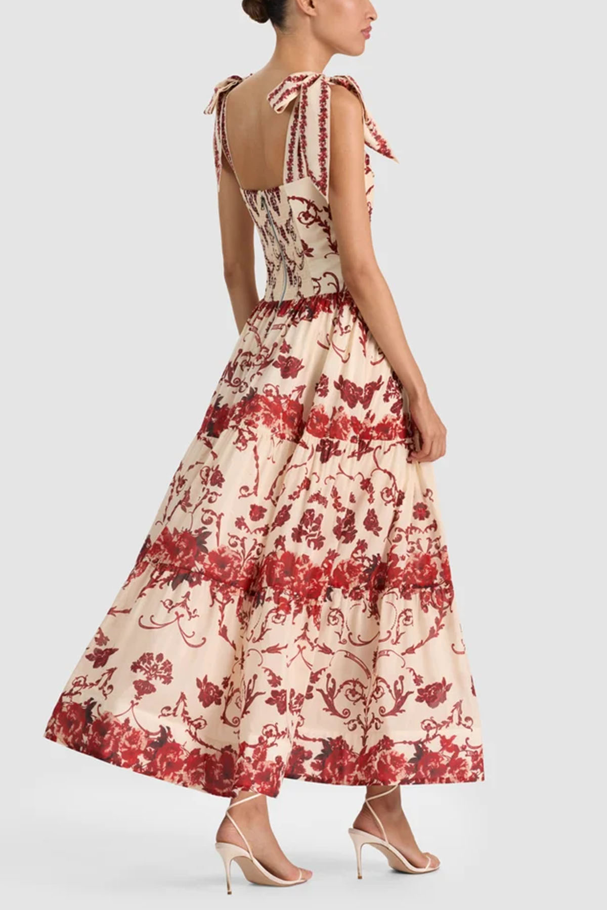 Alice + Olivia Kleider rot