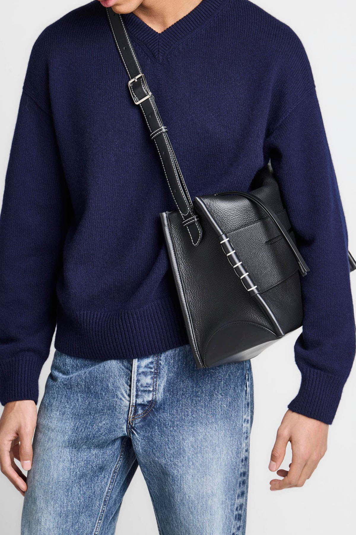 JW ANDERSON Borse... Black