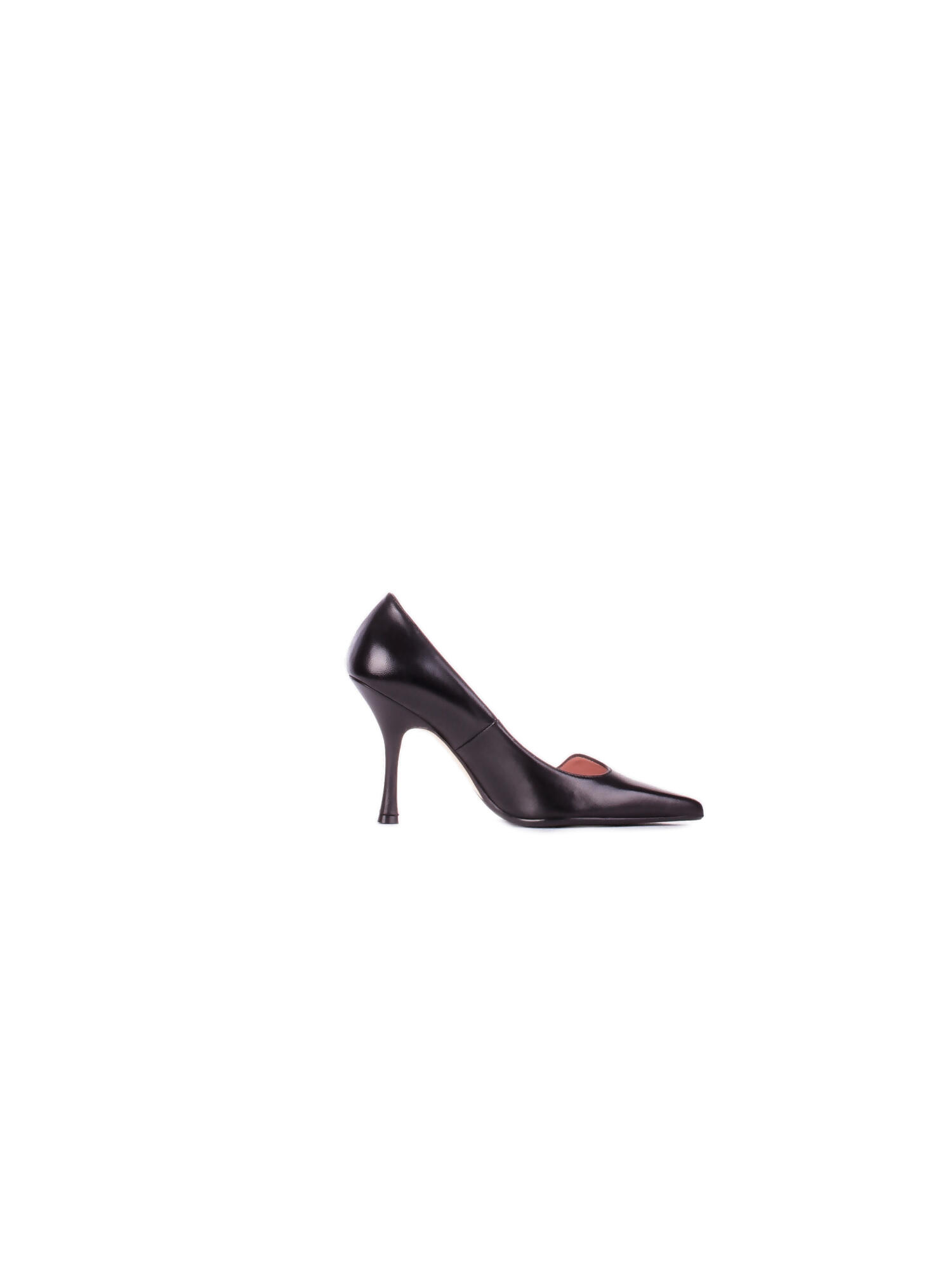 Anna F. Schoenen met zwarte hak