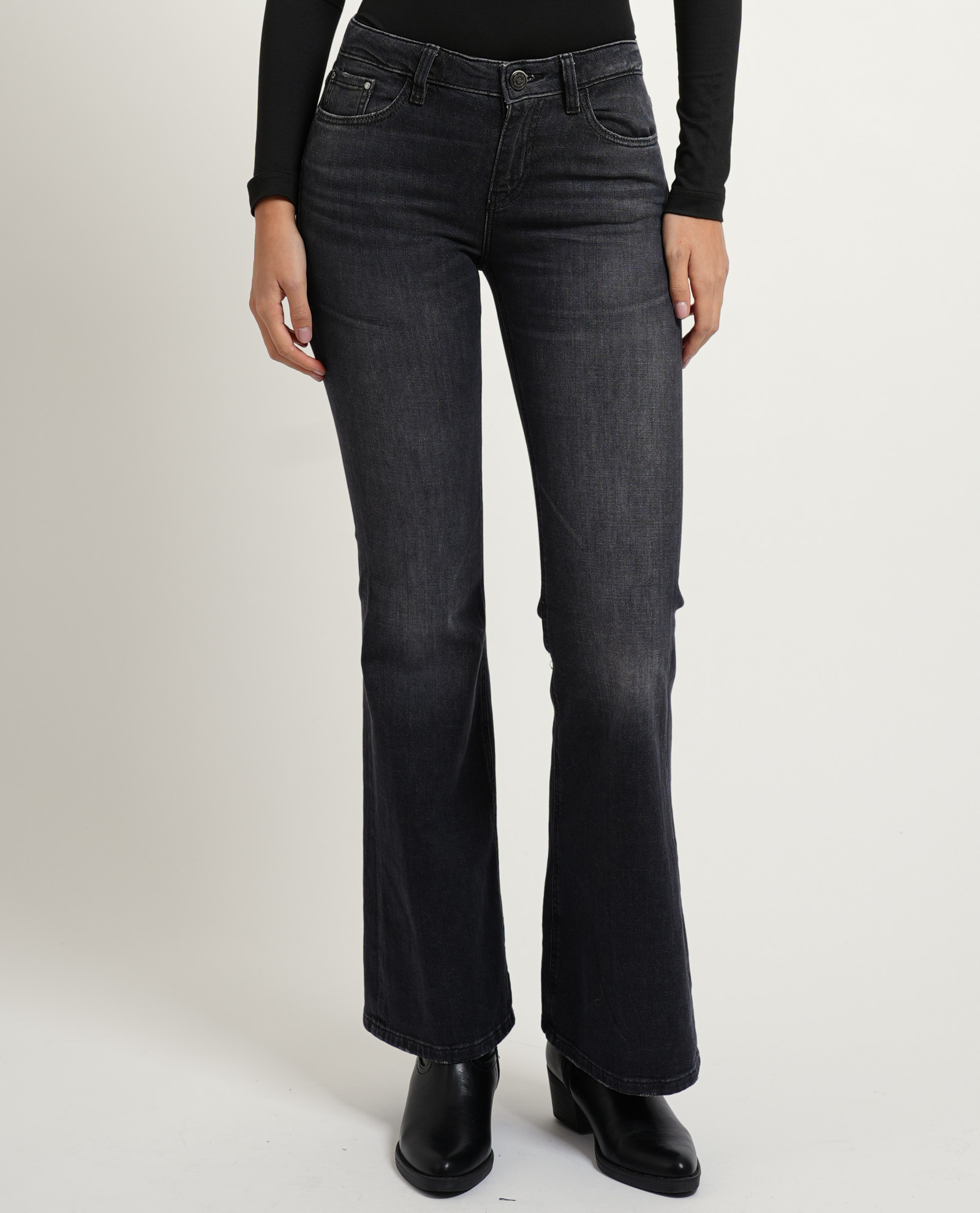 Guess Jeans