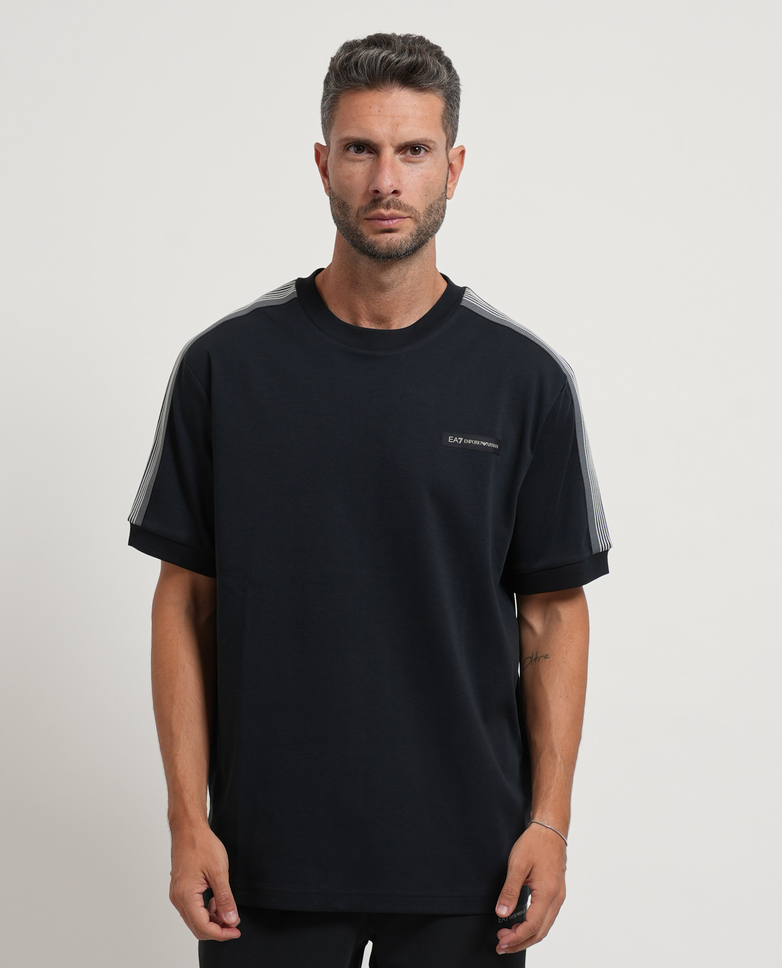 Emporio Armani T-Shirts und Blue Polo