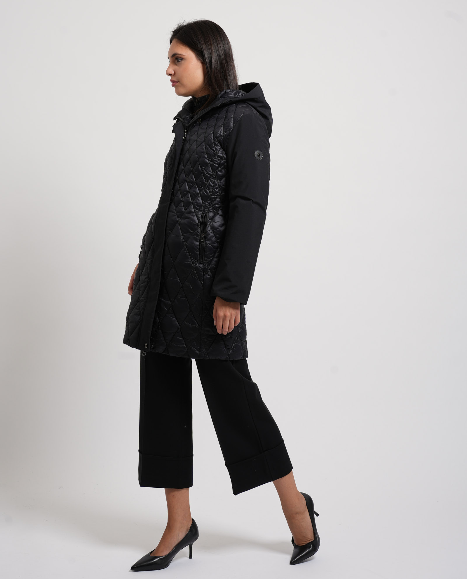 Gaudì Chaquetas Negro