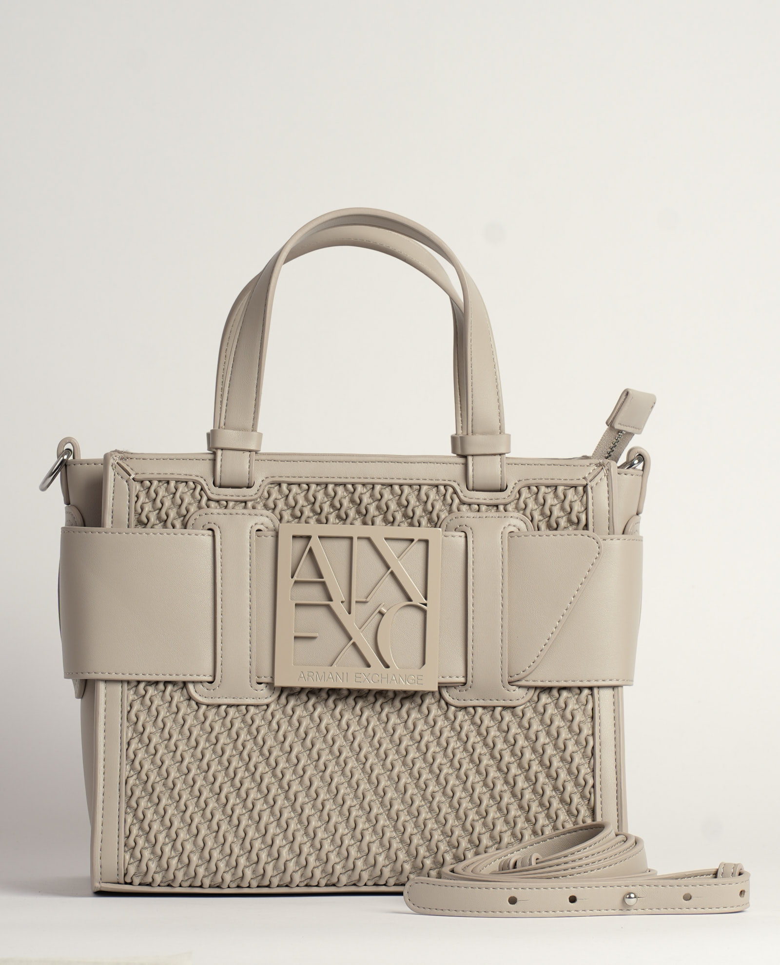 Armani Exchange Bolsas. Beige