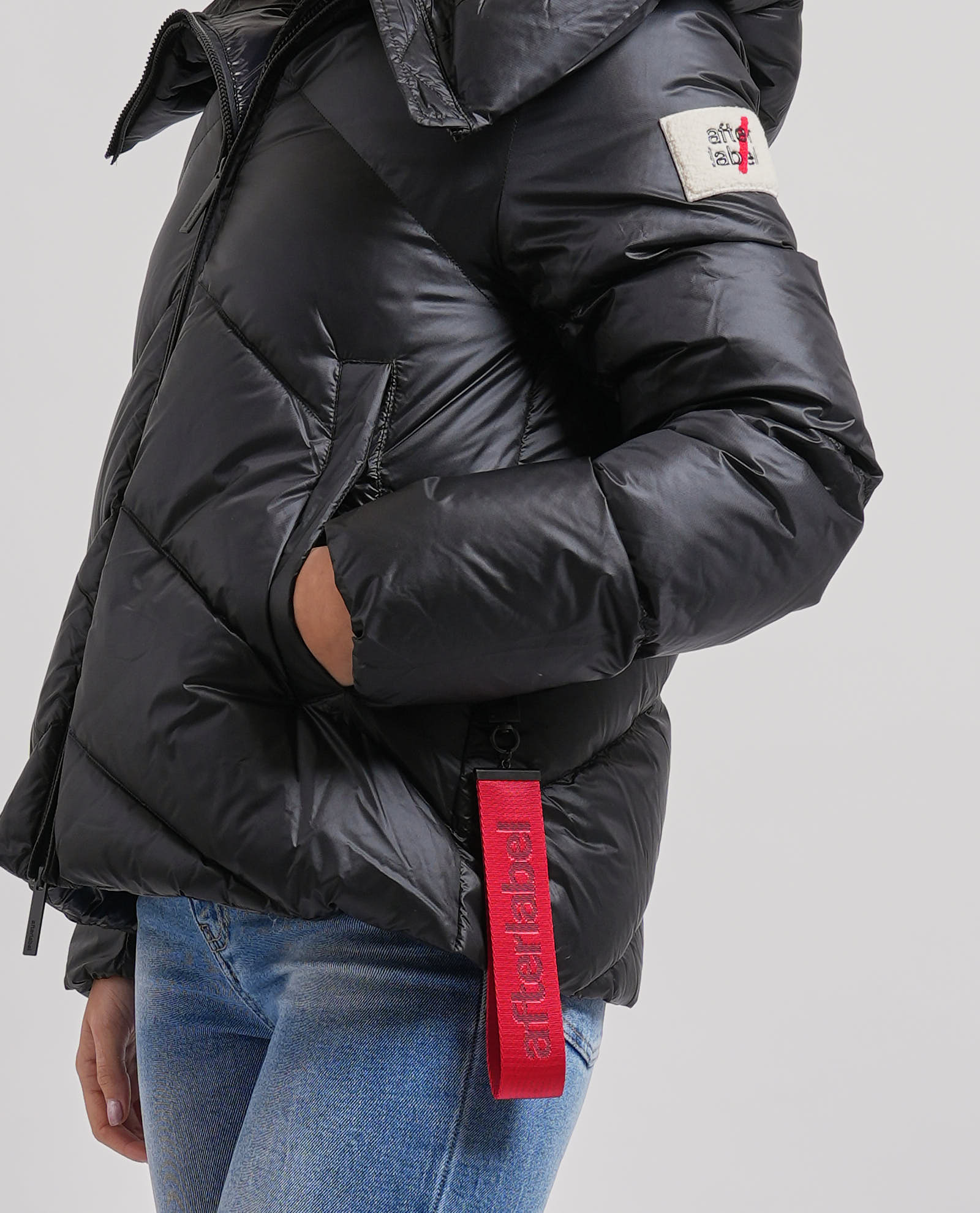After Label Chaquetas Negro