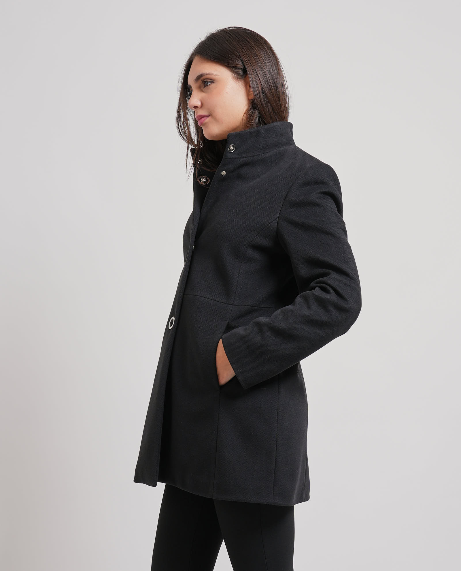 Edas Chaquetas Negro