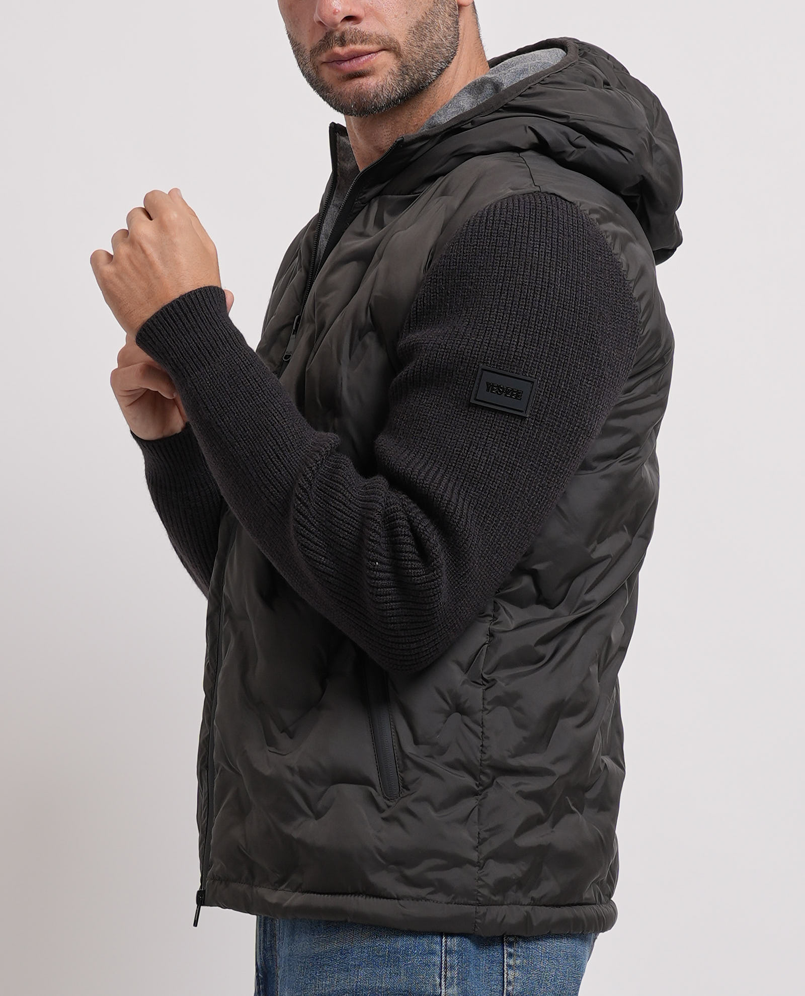 Yes Zee Chaquetas Moro