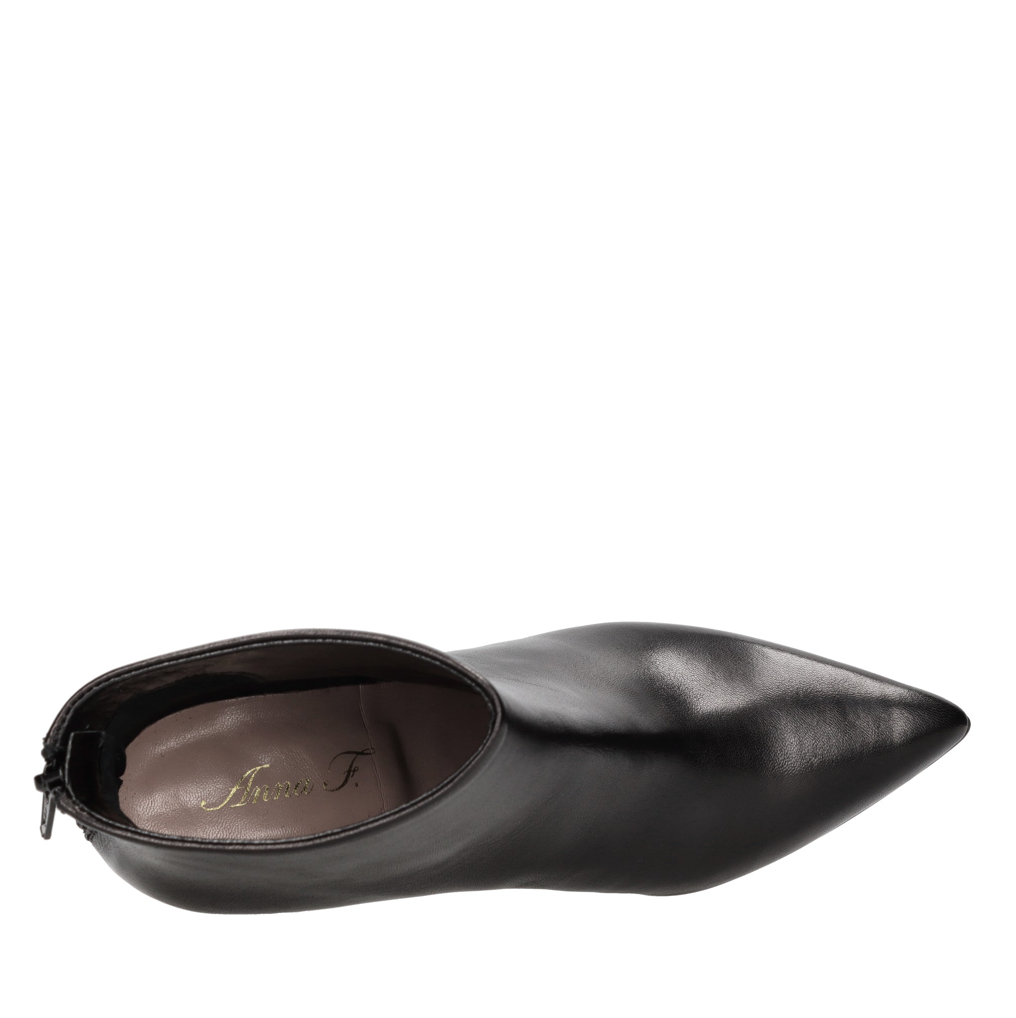Anna F. Bottes noires