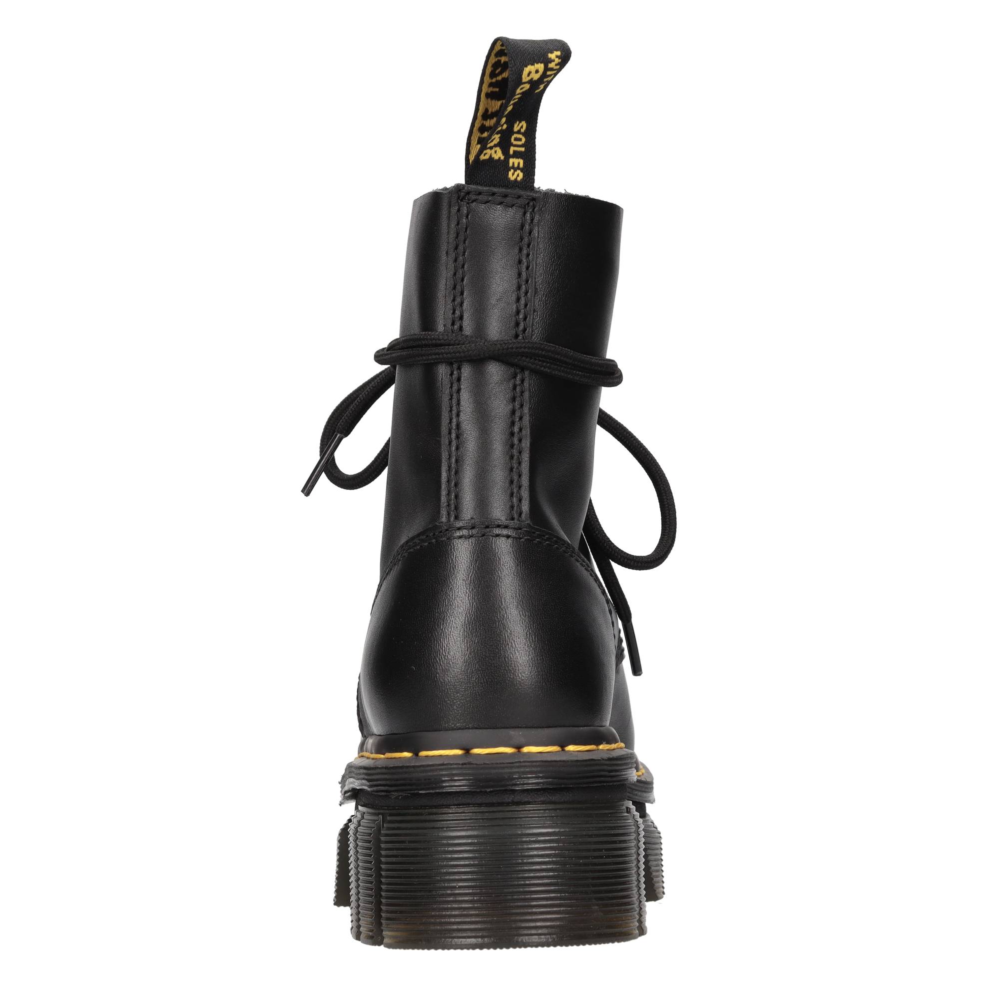 DR. MARTENS Boots