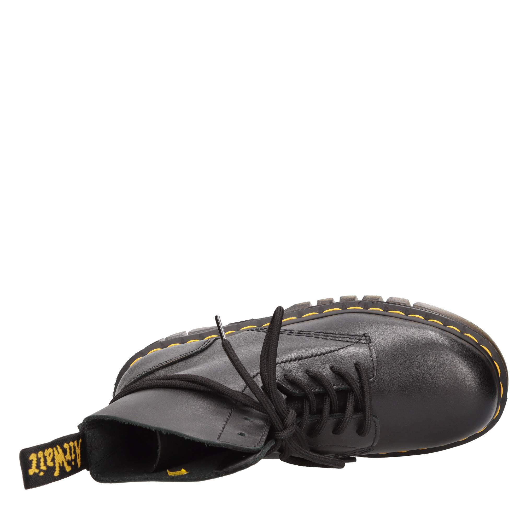 DR. MARTENS Boots