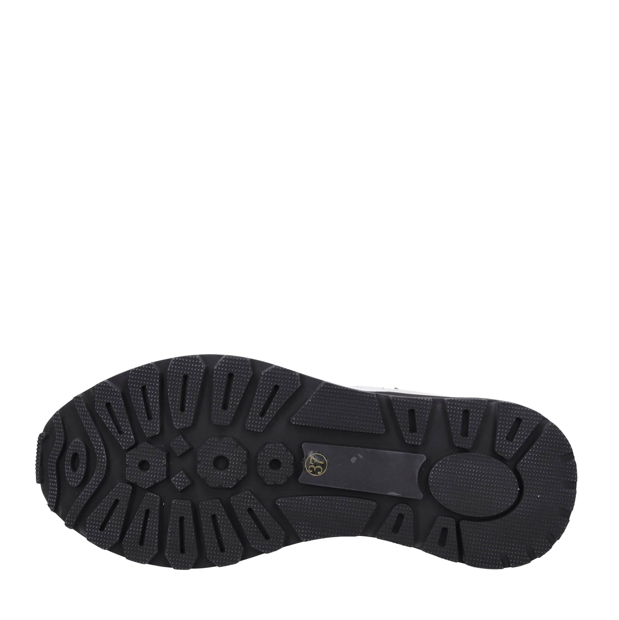 Emanuelle Vee Sneakers