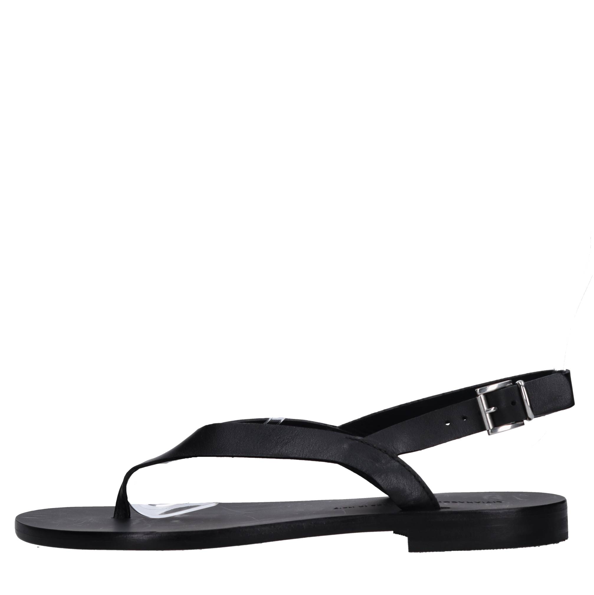 Liviana Conti Scarpe basse Nero