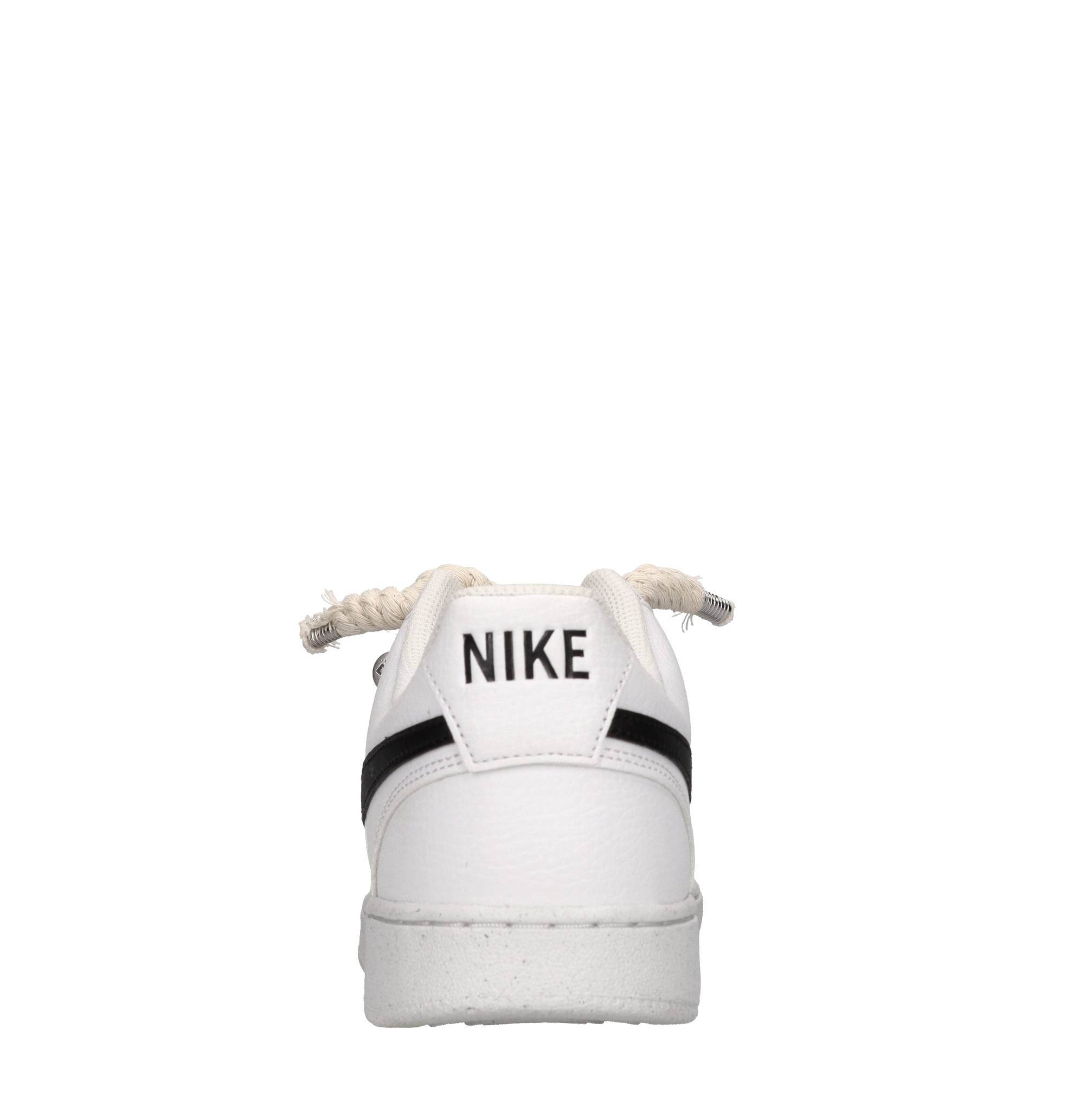 NIKE SEDDYS Sneakers