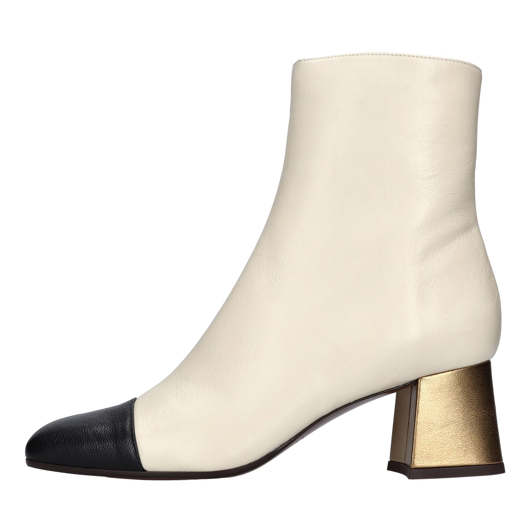 Chie Mihara Beige