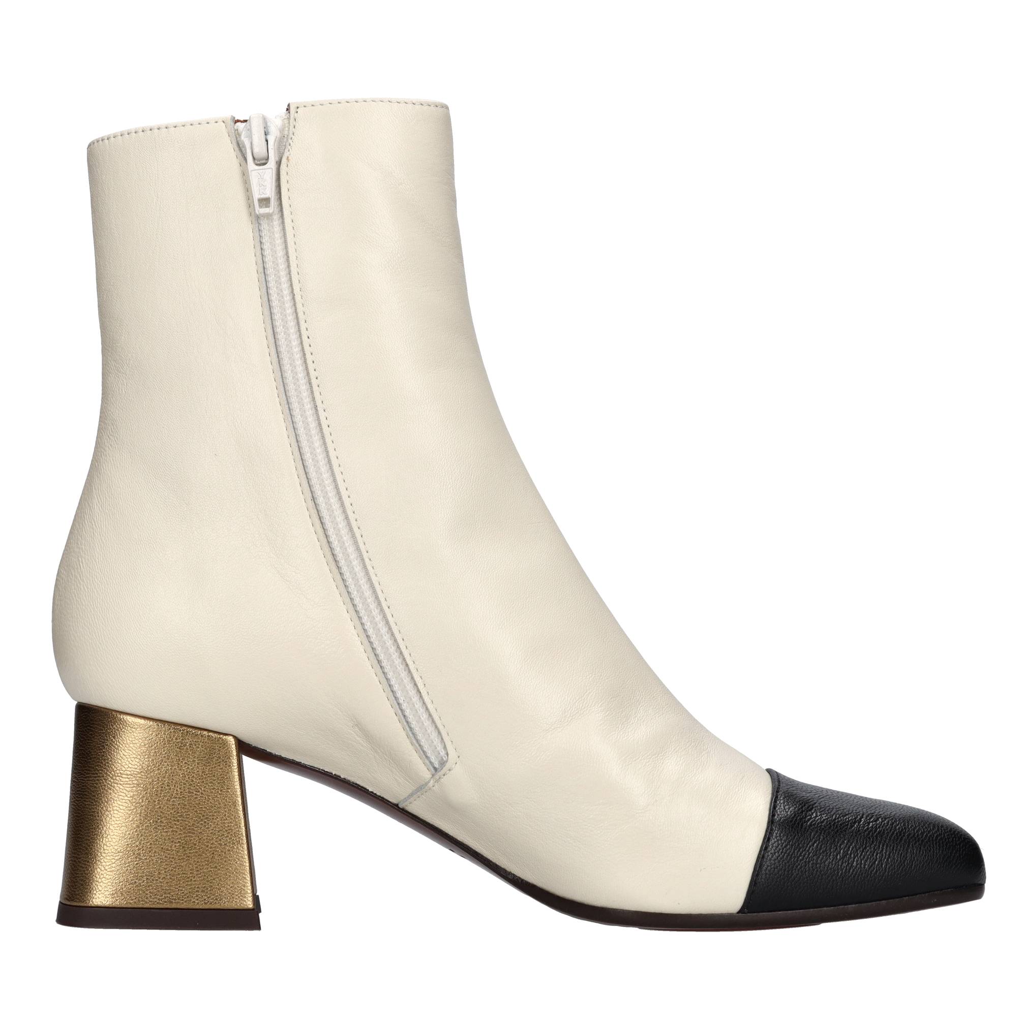 Chie Mihara Beige