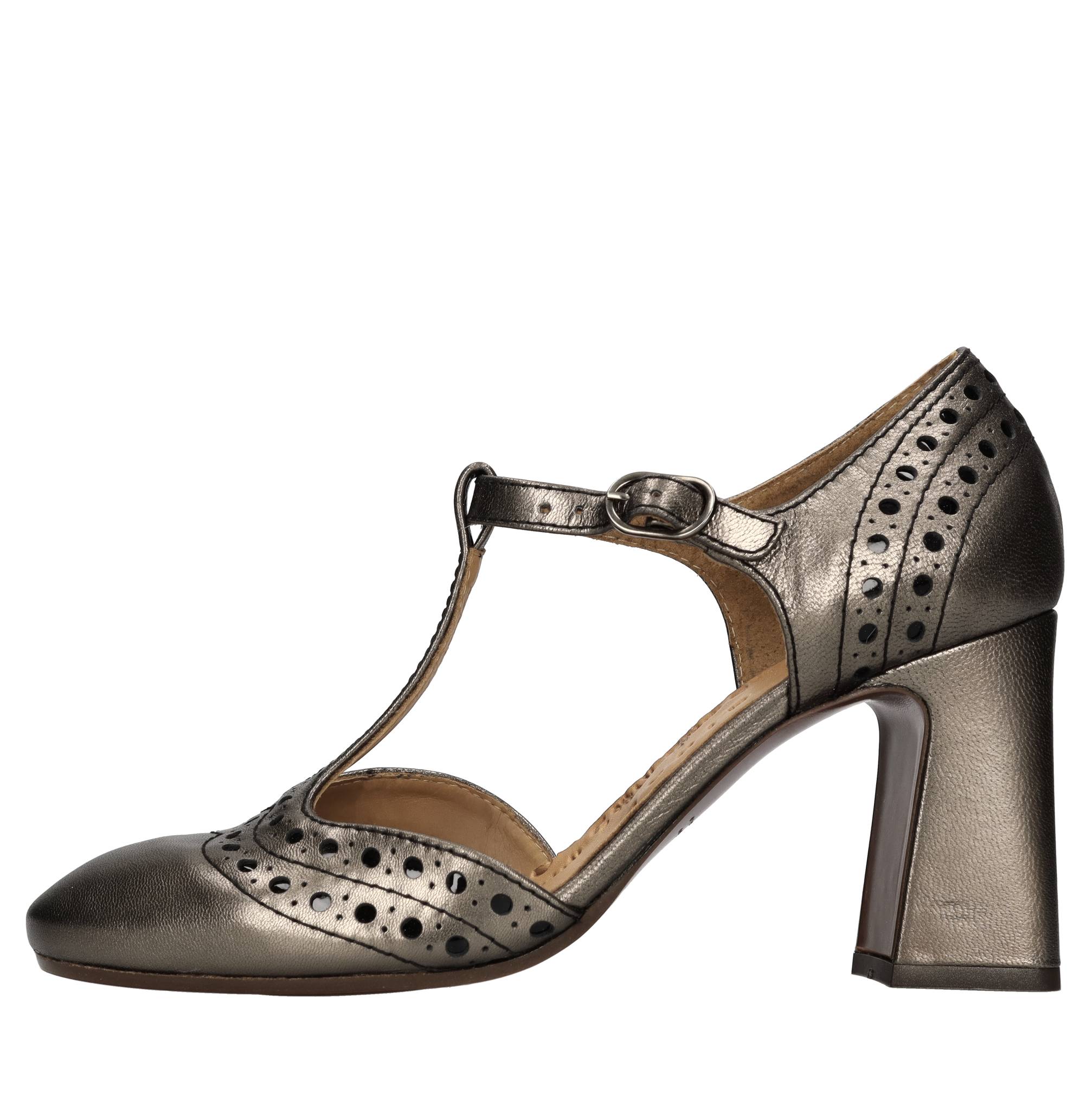 Chie Mihara Zapatos con tacón gris
