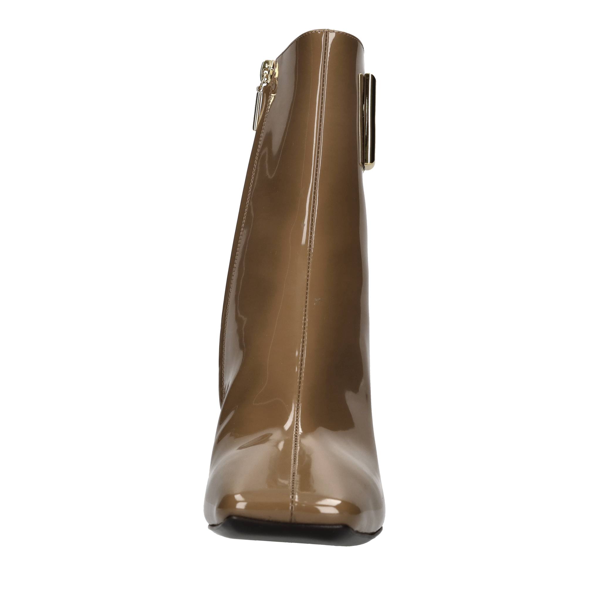 Dolce & Gabbana With Heel Brown