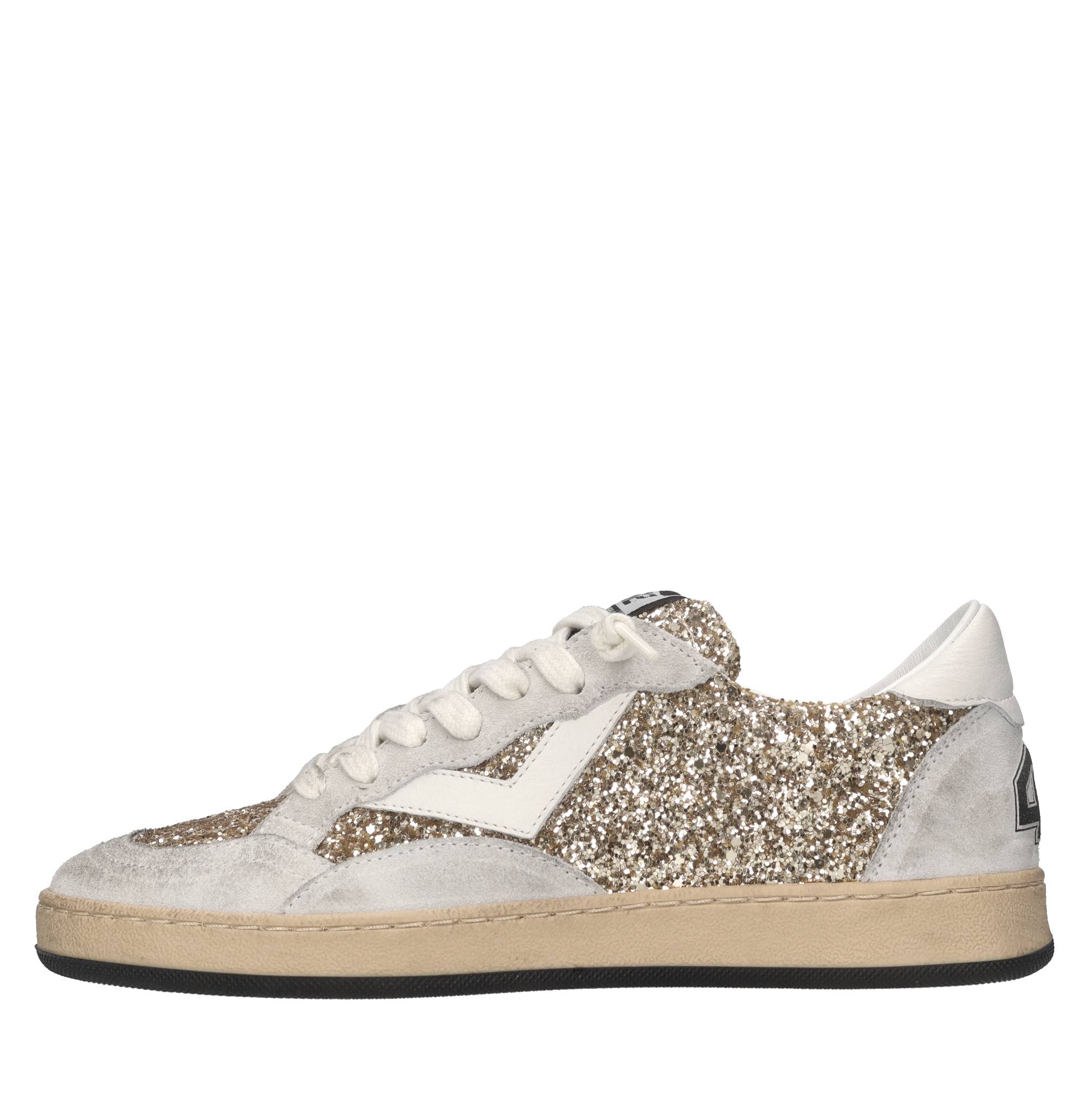 4B12 Sneakers