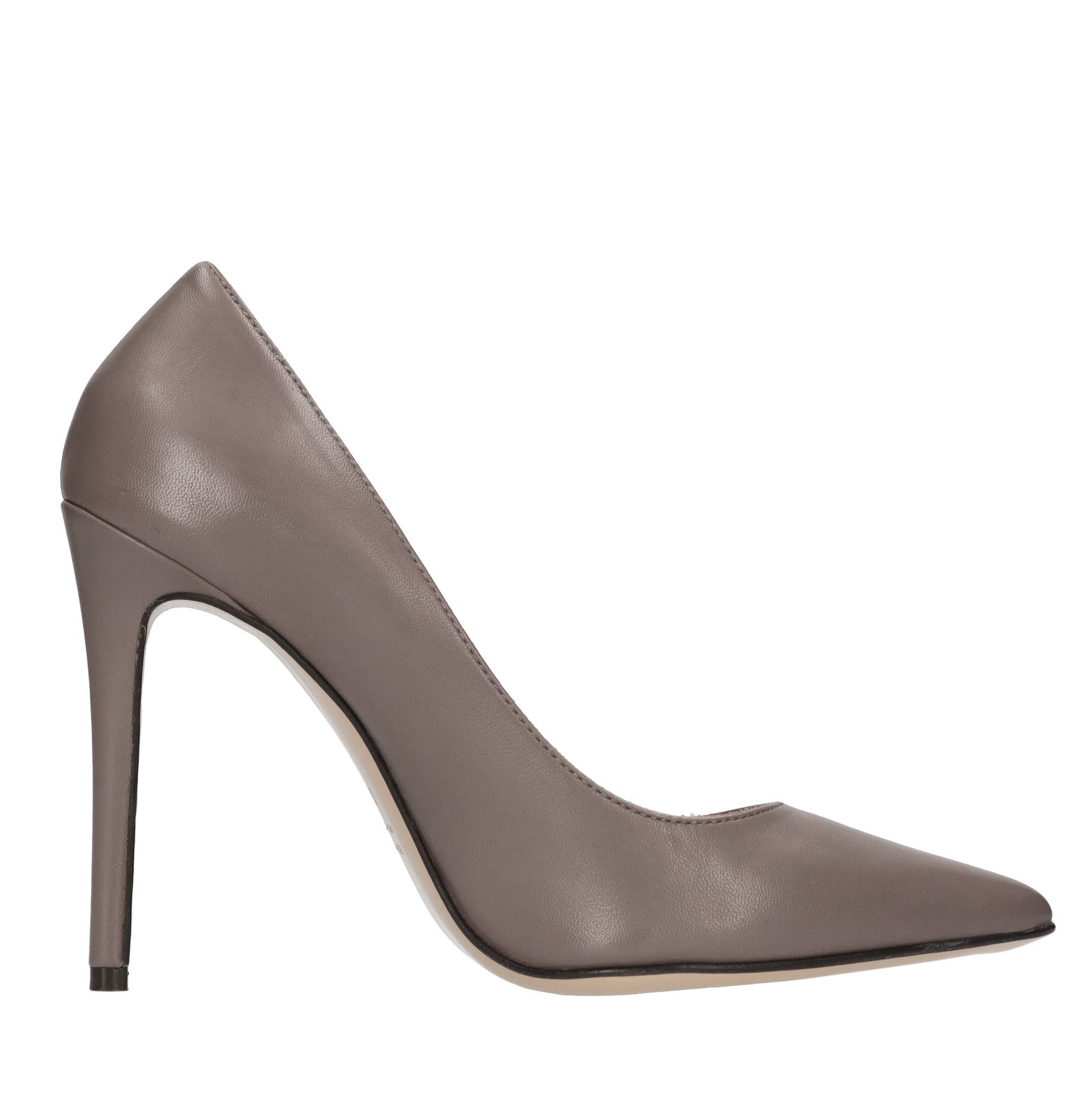 Anna F. With Heel