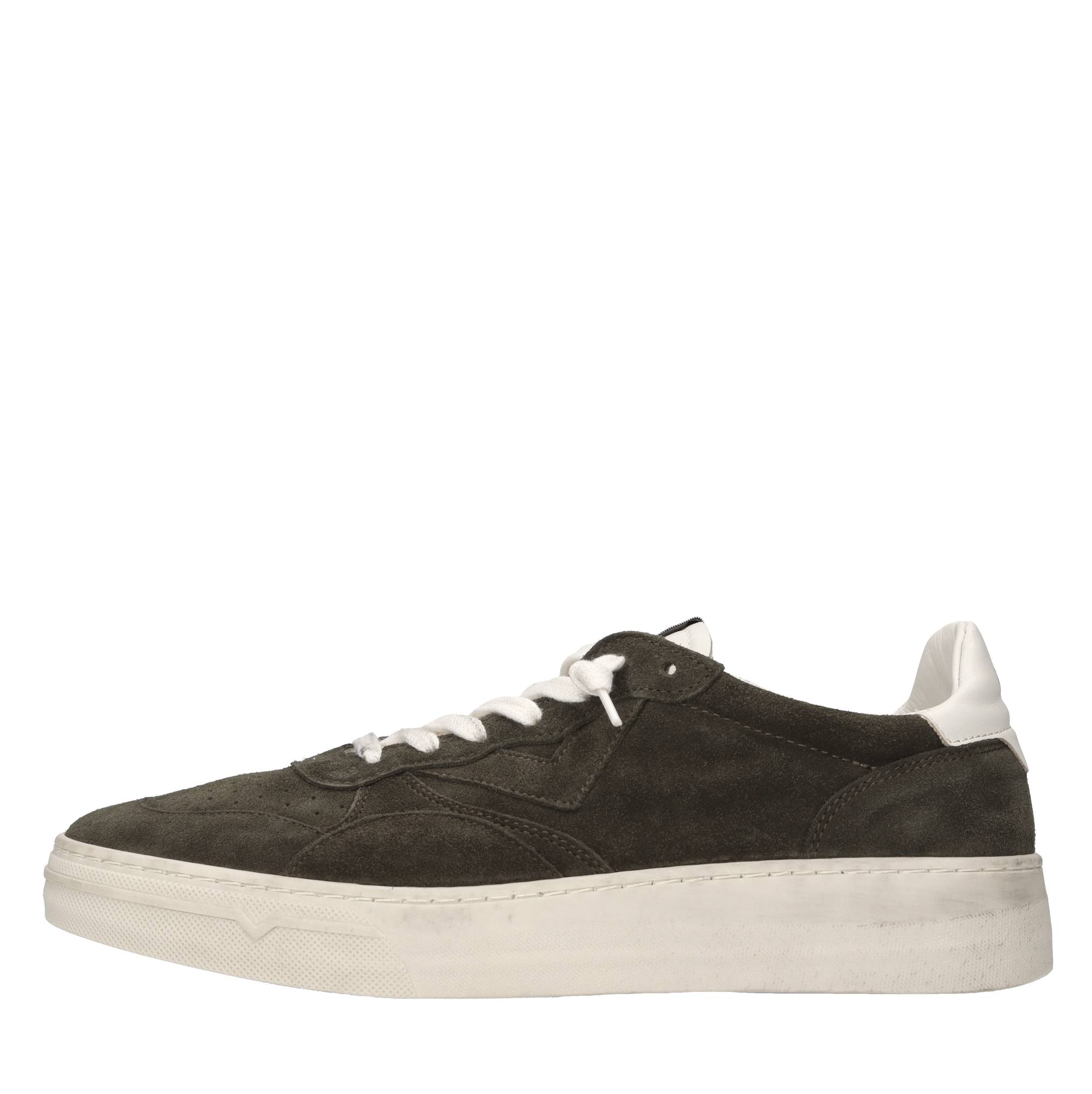4B12 Sneakers