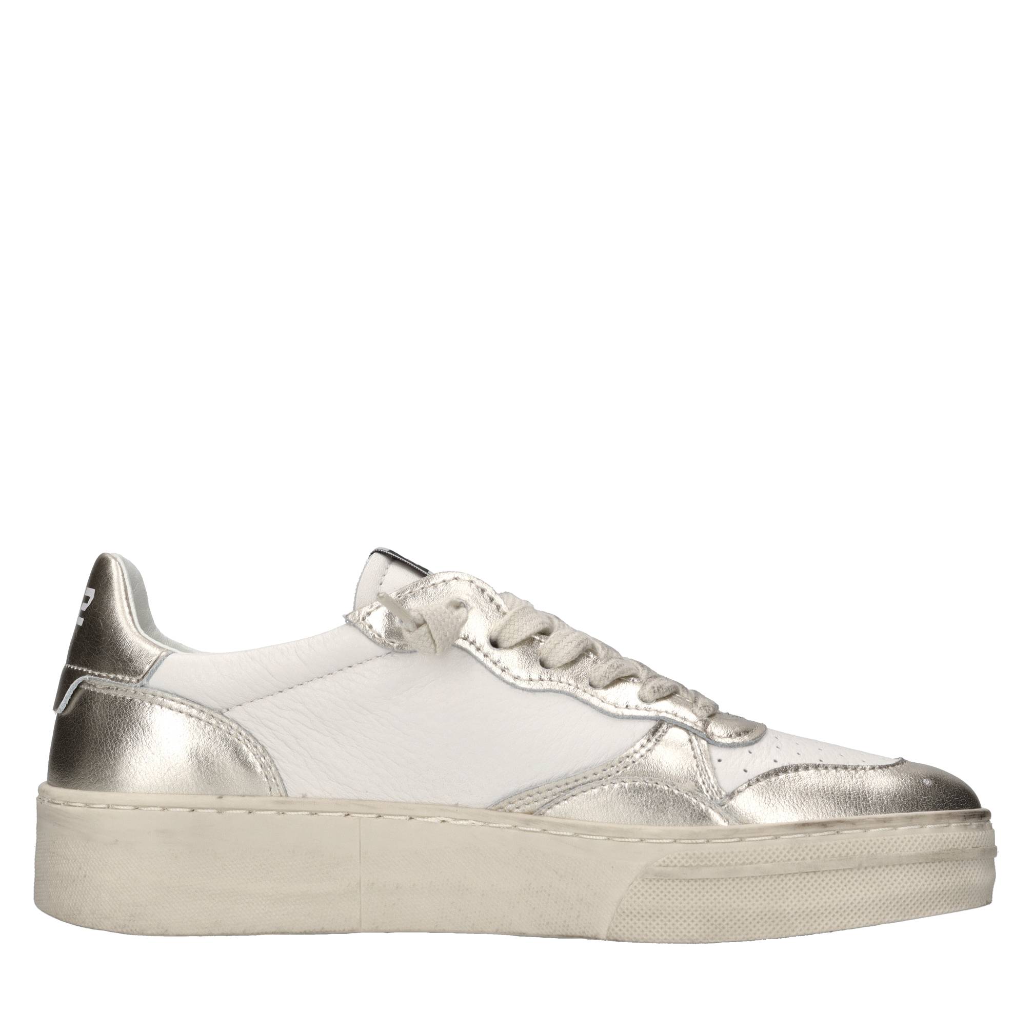 4B12 Sneakers