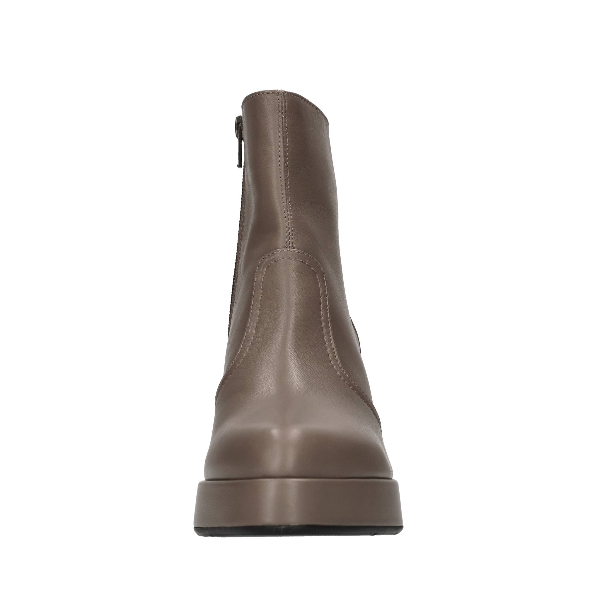 Silvia Rossini Bottes brunes