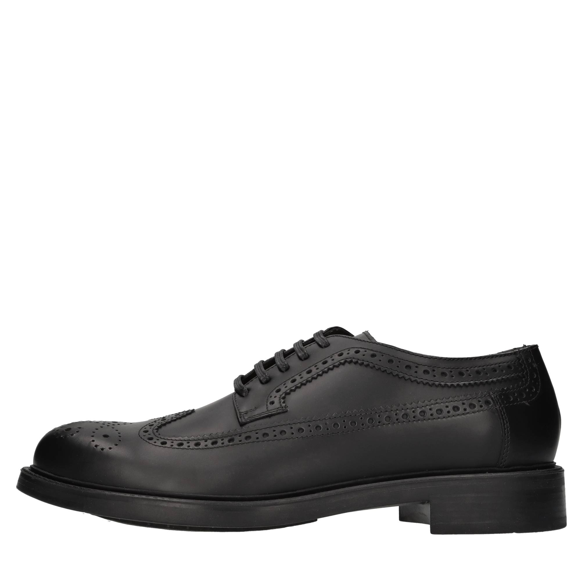 Tf Sport Zapatos bajos Negro