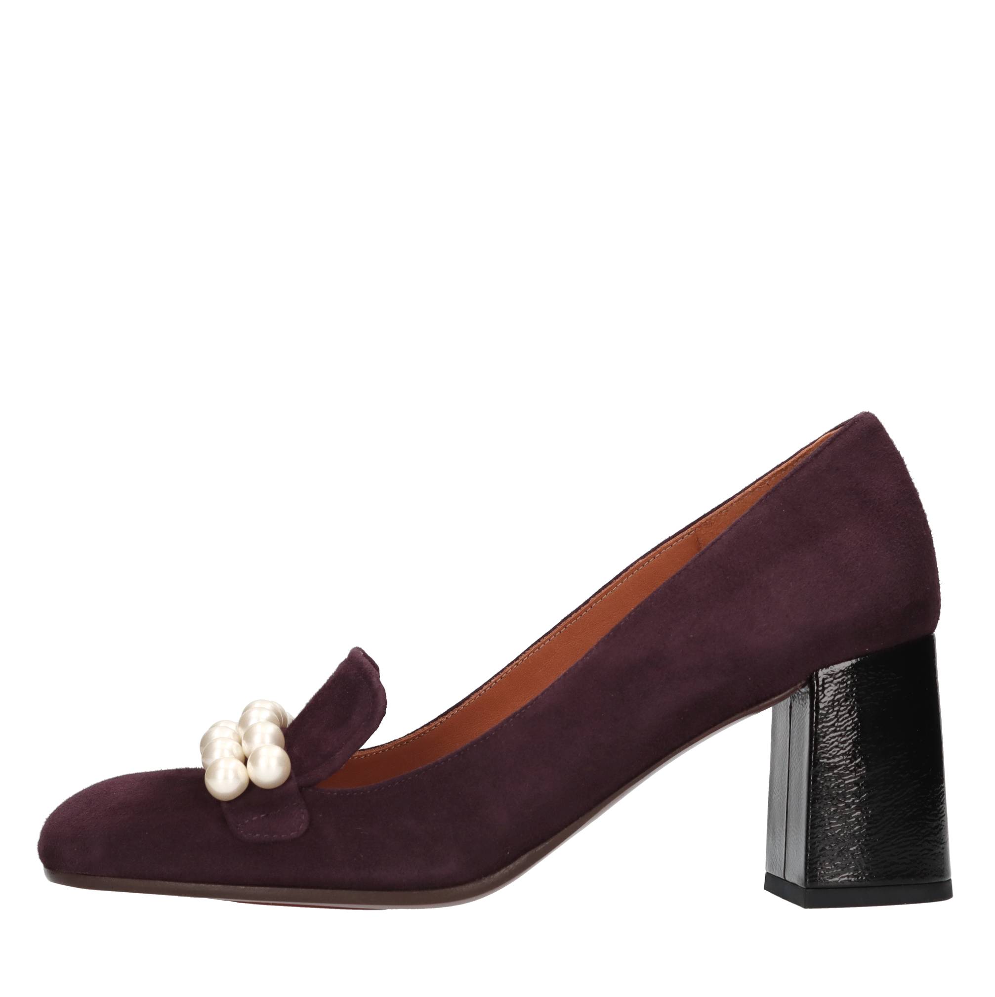 Chie Mihara Chaussures basses pourpre