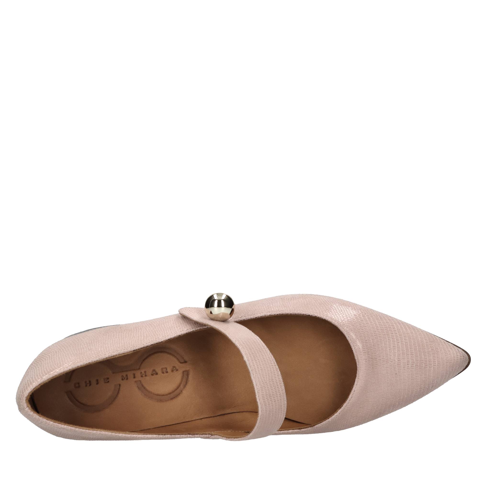 Chie Mihara Chaussures avec talon rose