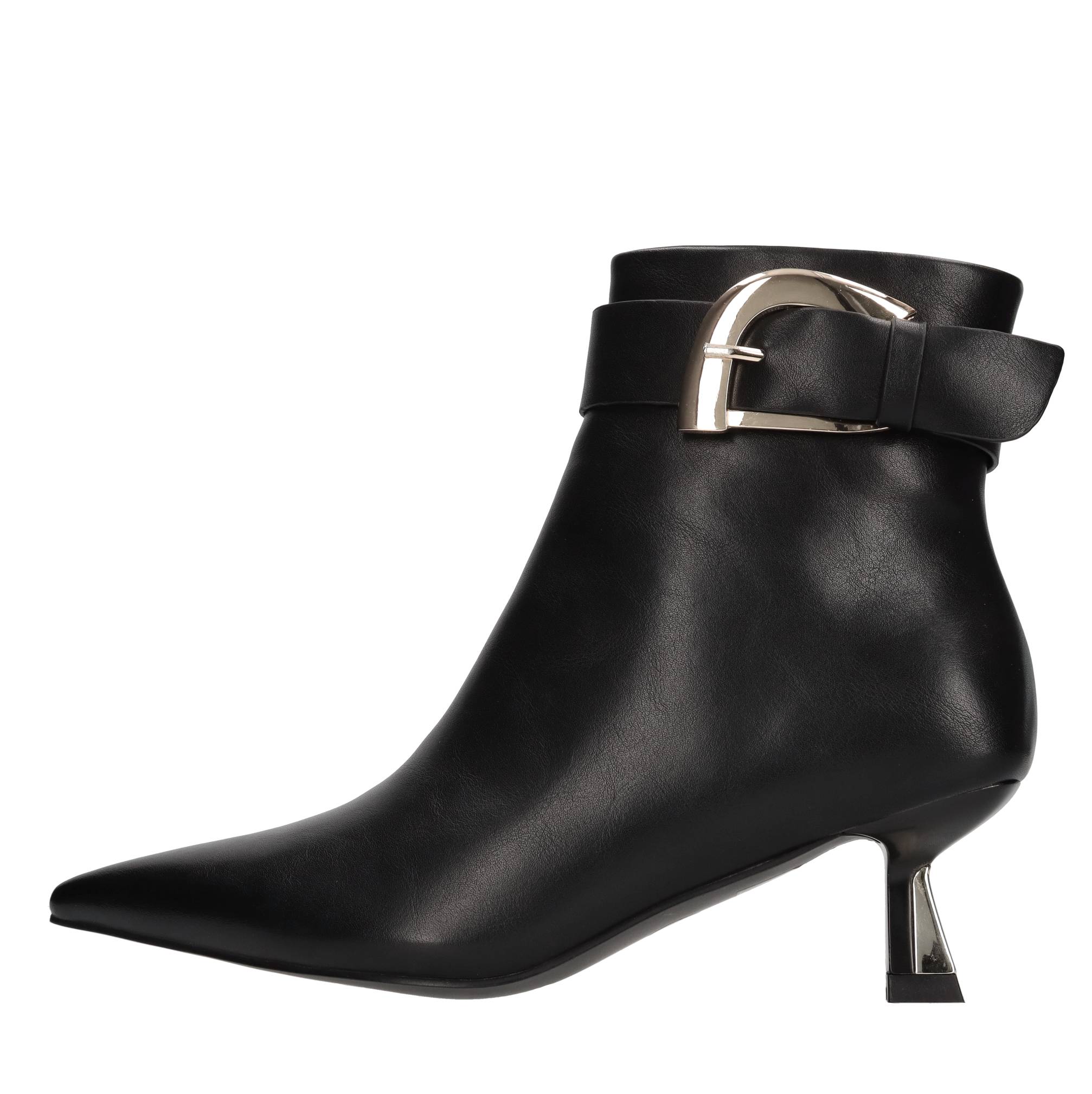Exé Bottes noires
