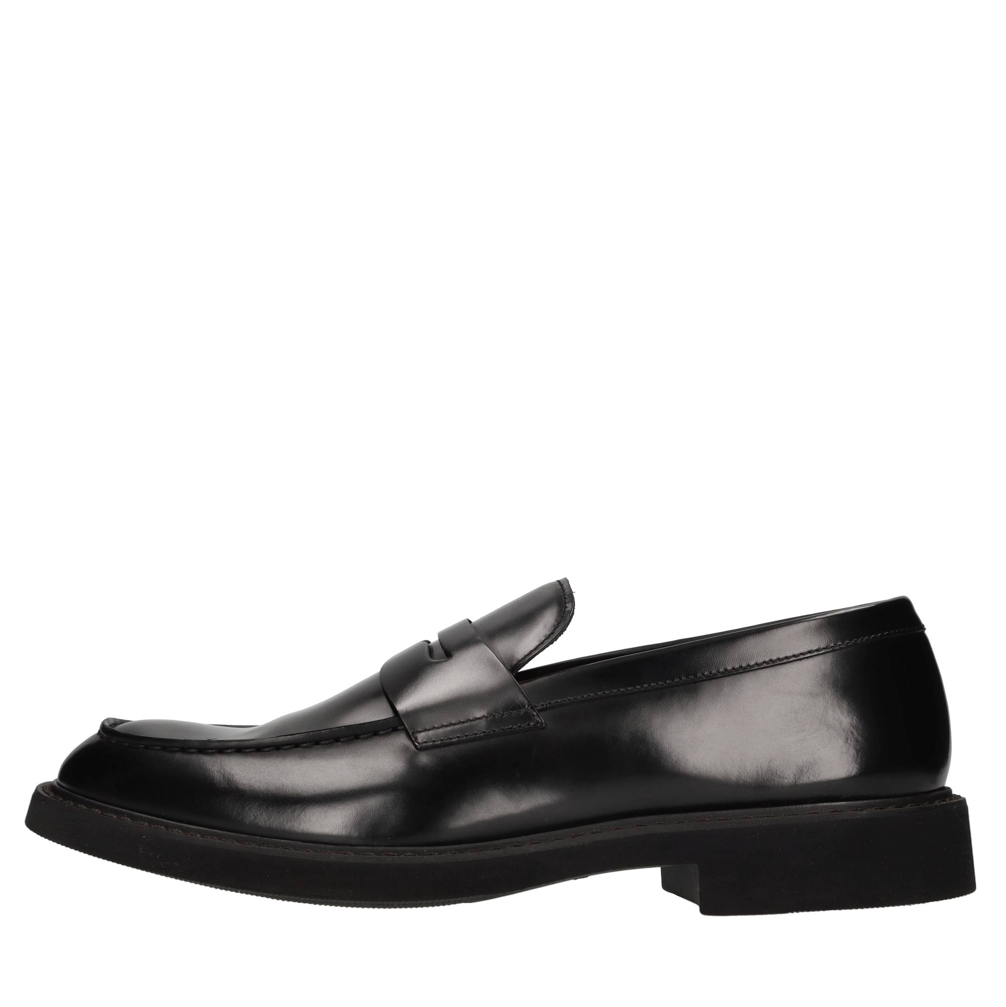 Doucal's Flat shoes