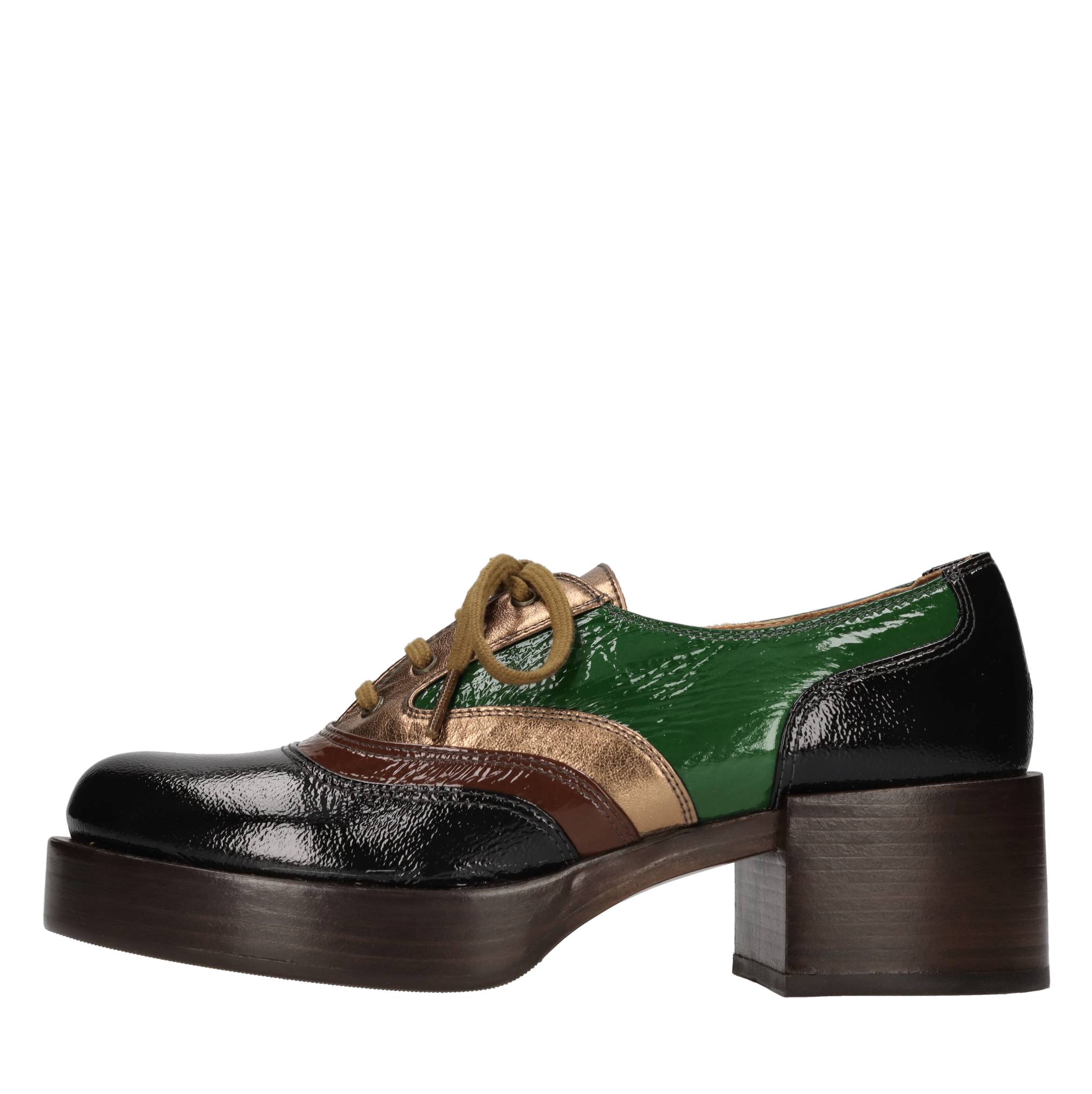 Chie Mihara Niedrige Schuhe Multicolor