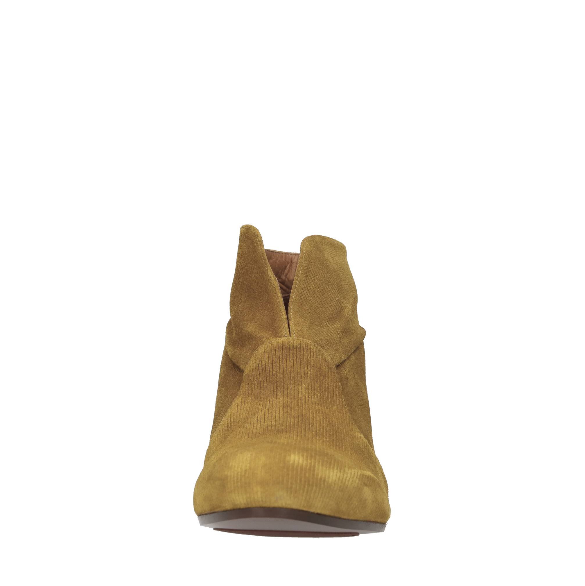 Chie Mihara Botas amarillas