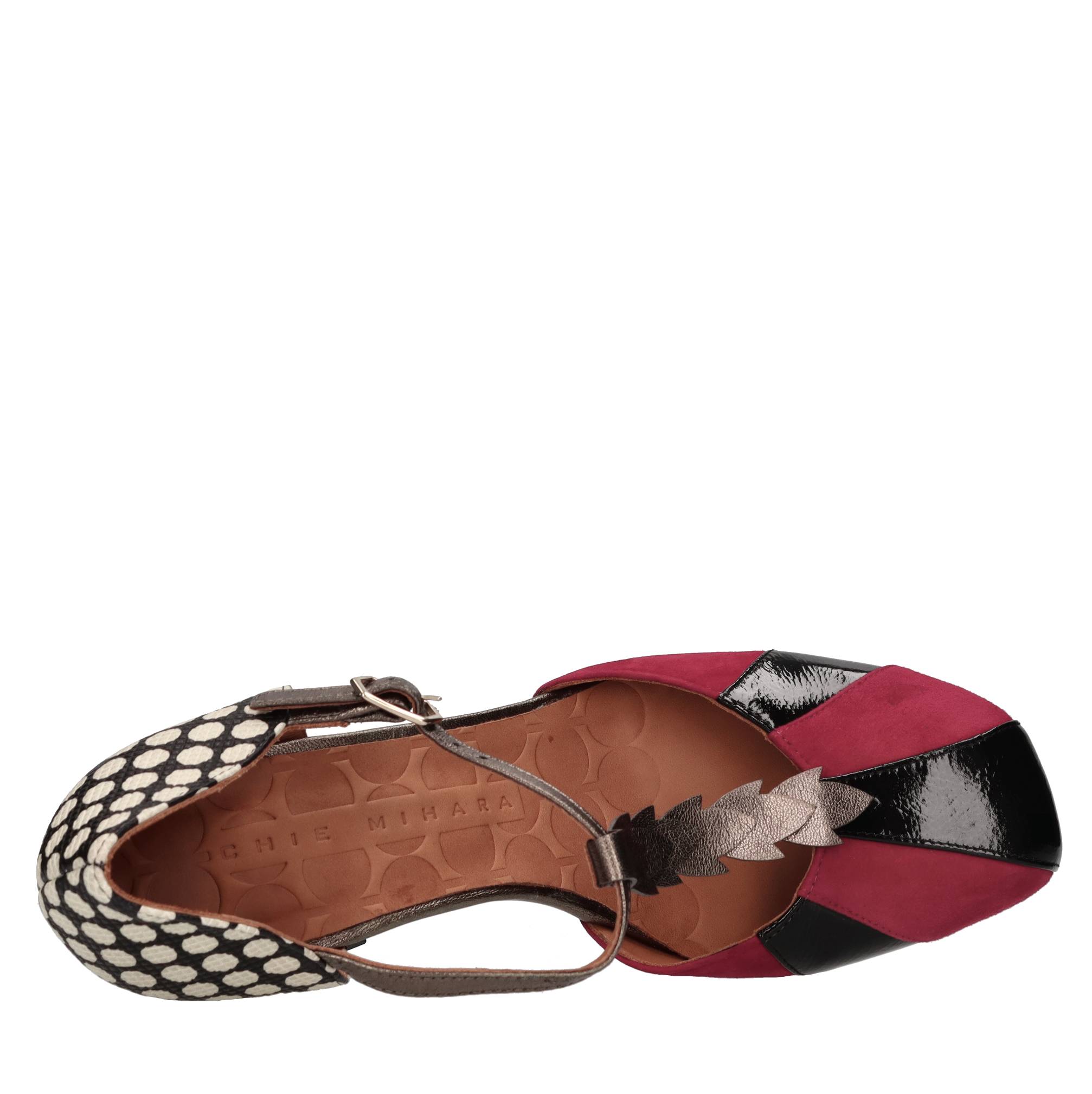 Chie Mihara Schoenen met multicolor hiel