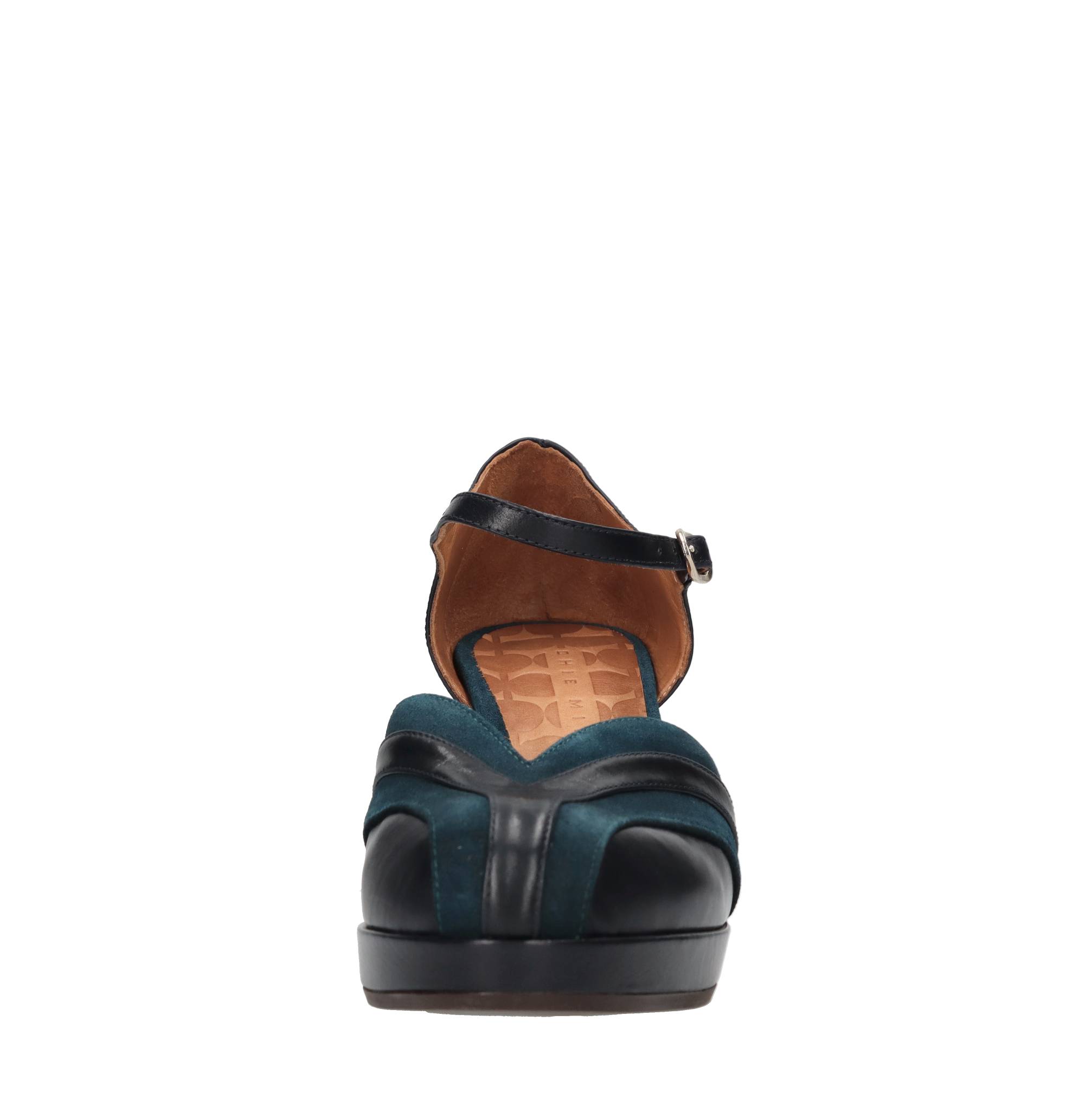 Chie Mihara Schuhe mit blauem Absatz