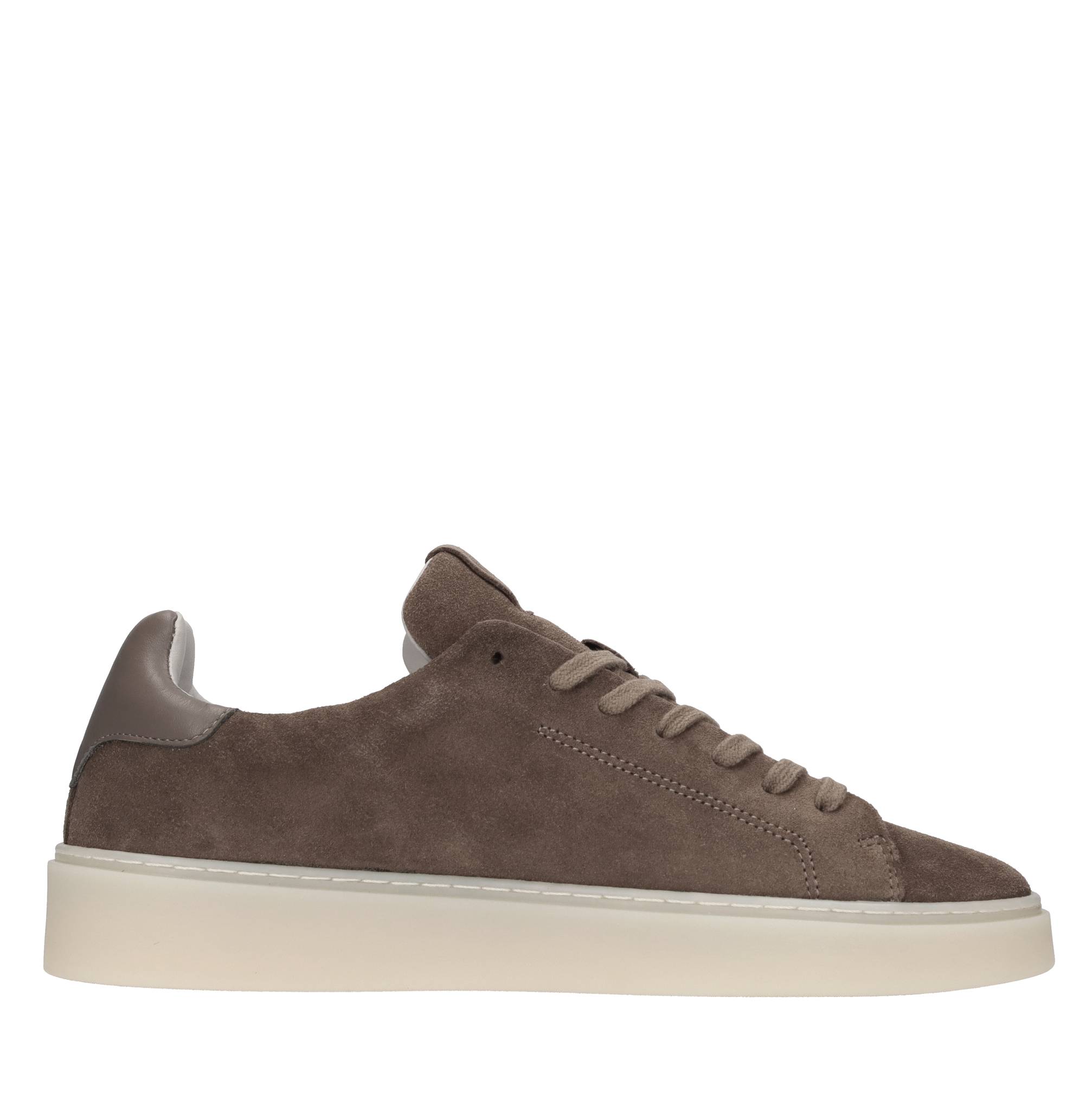 D.A.T.E. Sneakers