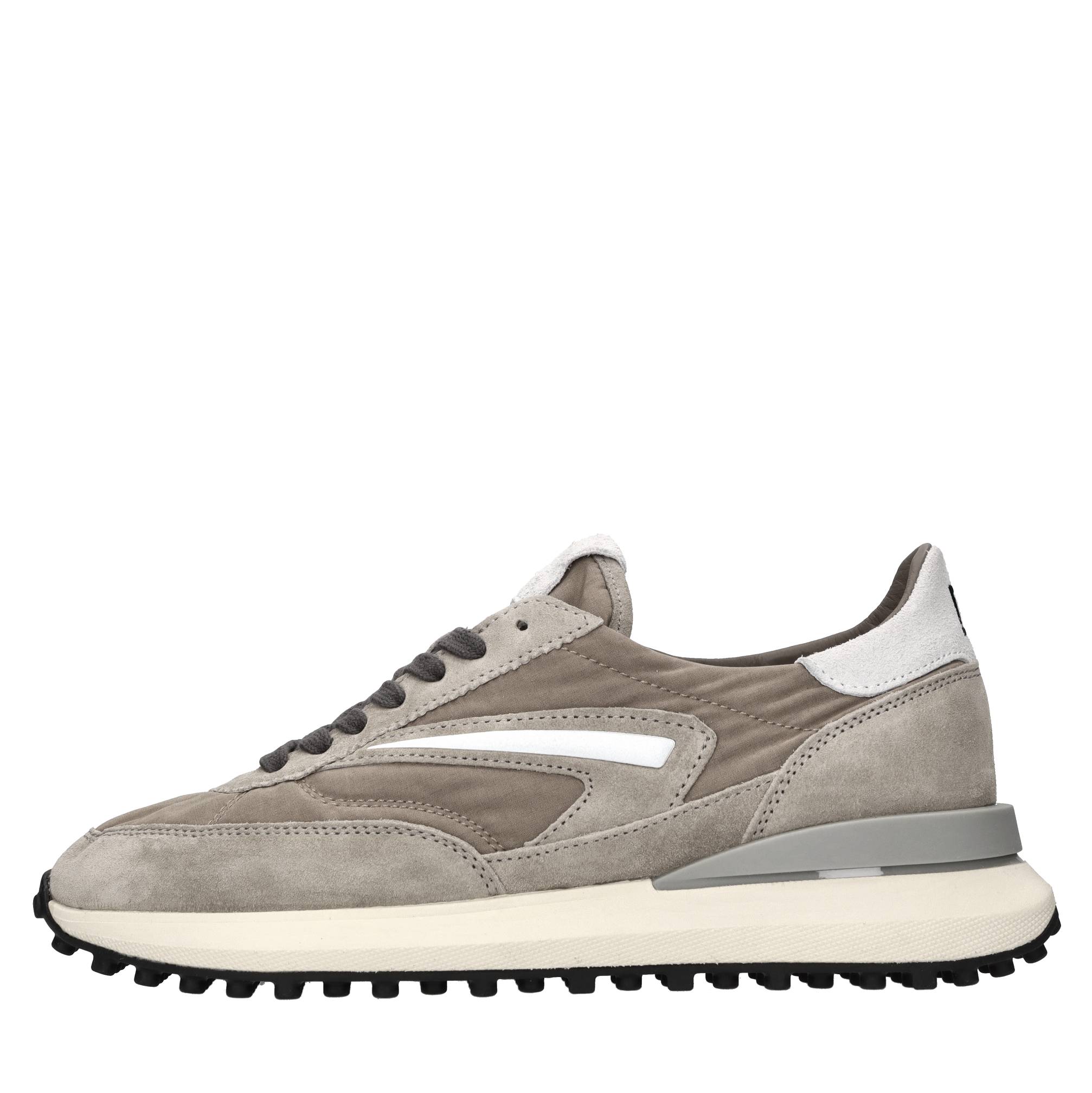D.A.T.E. Sneakers