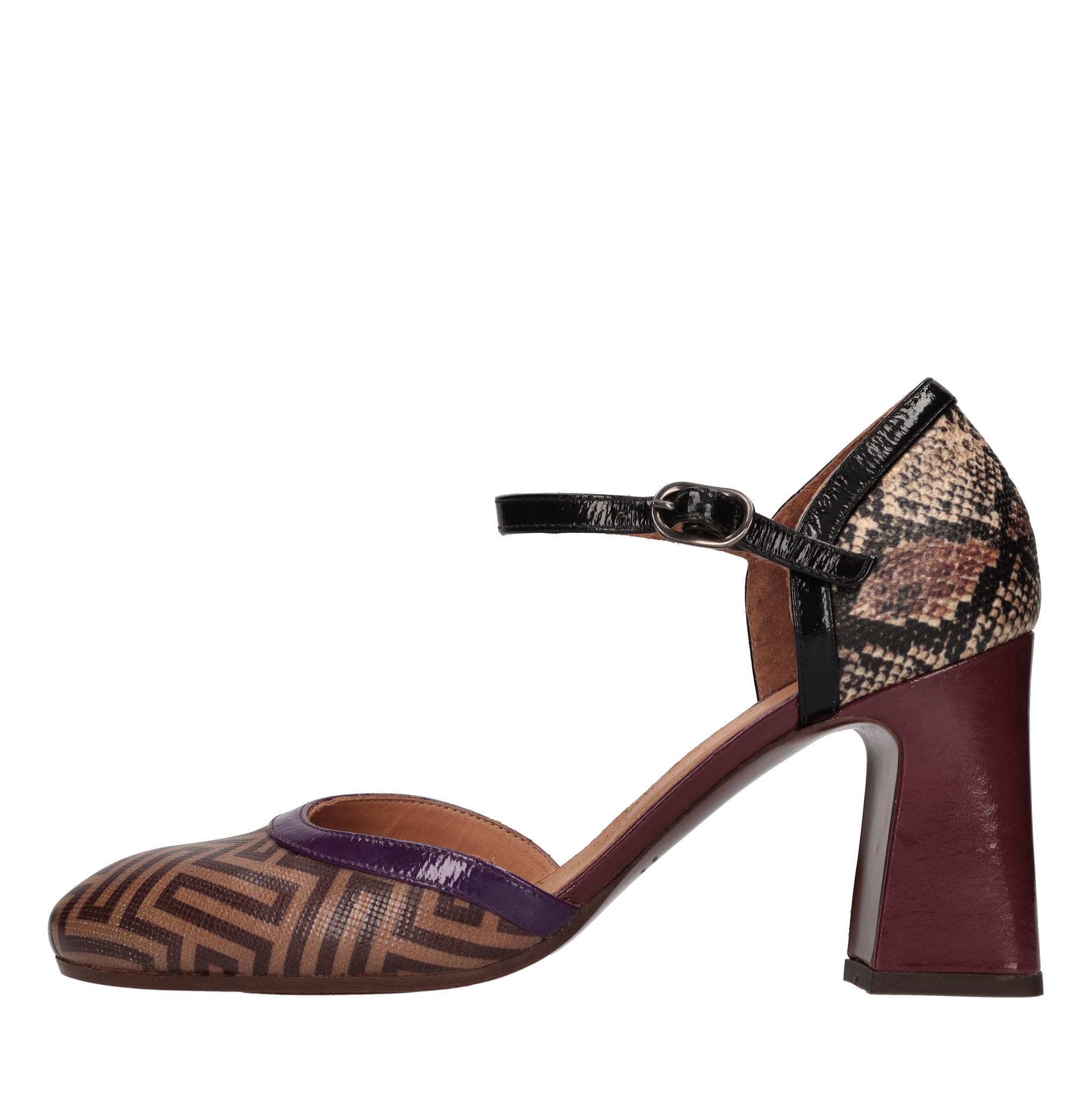 Chie Mihara With Heel