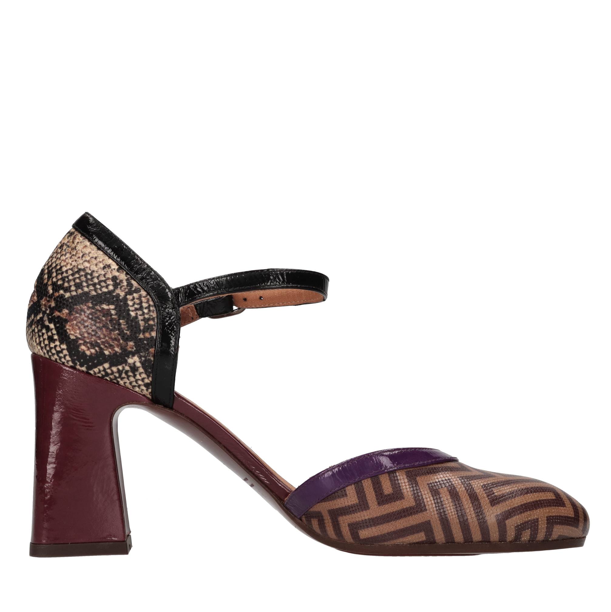 Chie Mihara With Heel