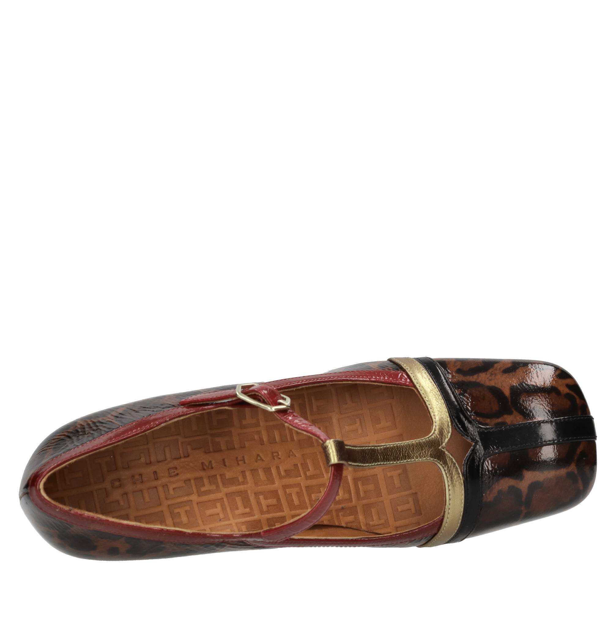 Chie Mihara Zapatos con tacón multicolor
