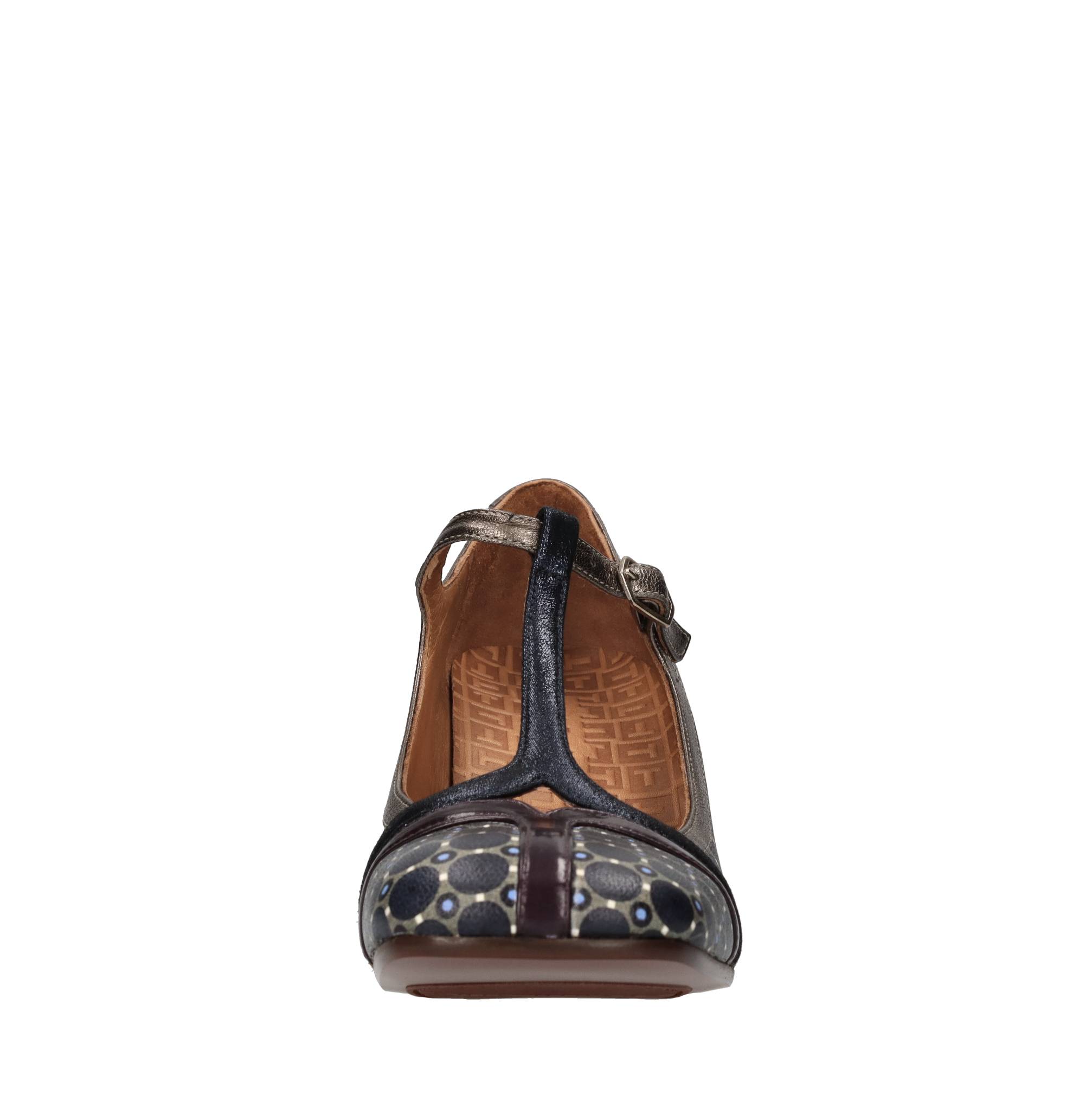 Chie Mihara With Heel